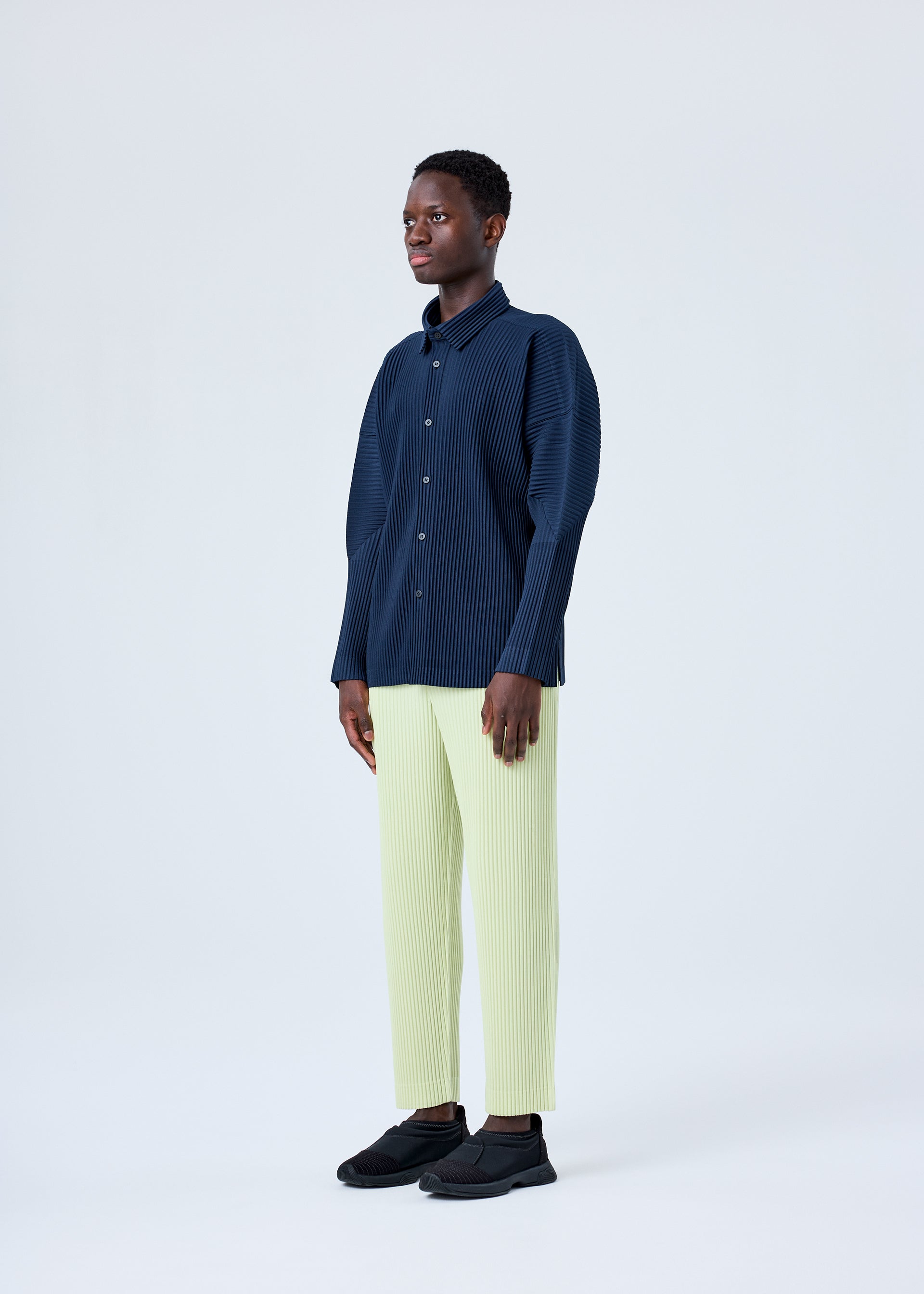 MONTHLY COLOR NOVEMBER – isseymiyake.com