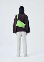 OVERLAP、バッグ&財布_ショルダーバッグ、着用画像2