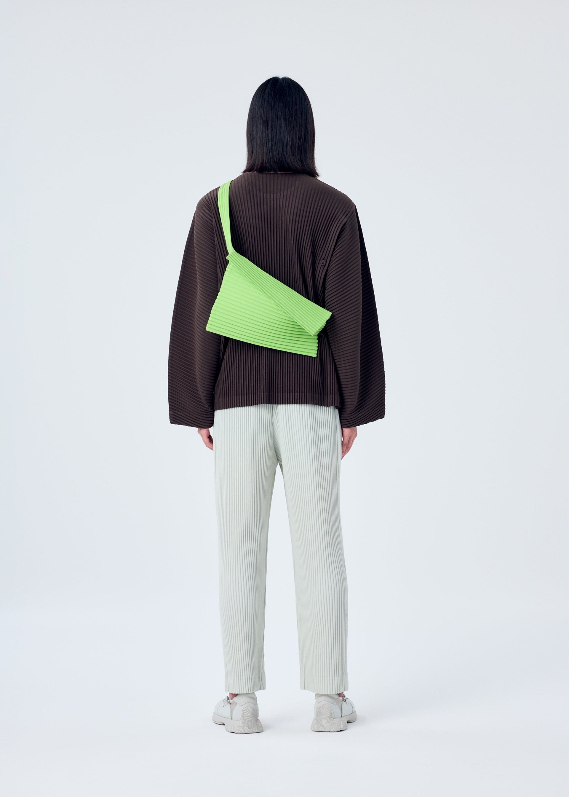 OVERLAP、バッグ&財布_ショルダーバッグ、着用画像2