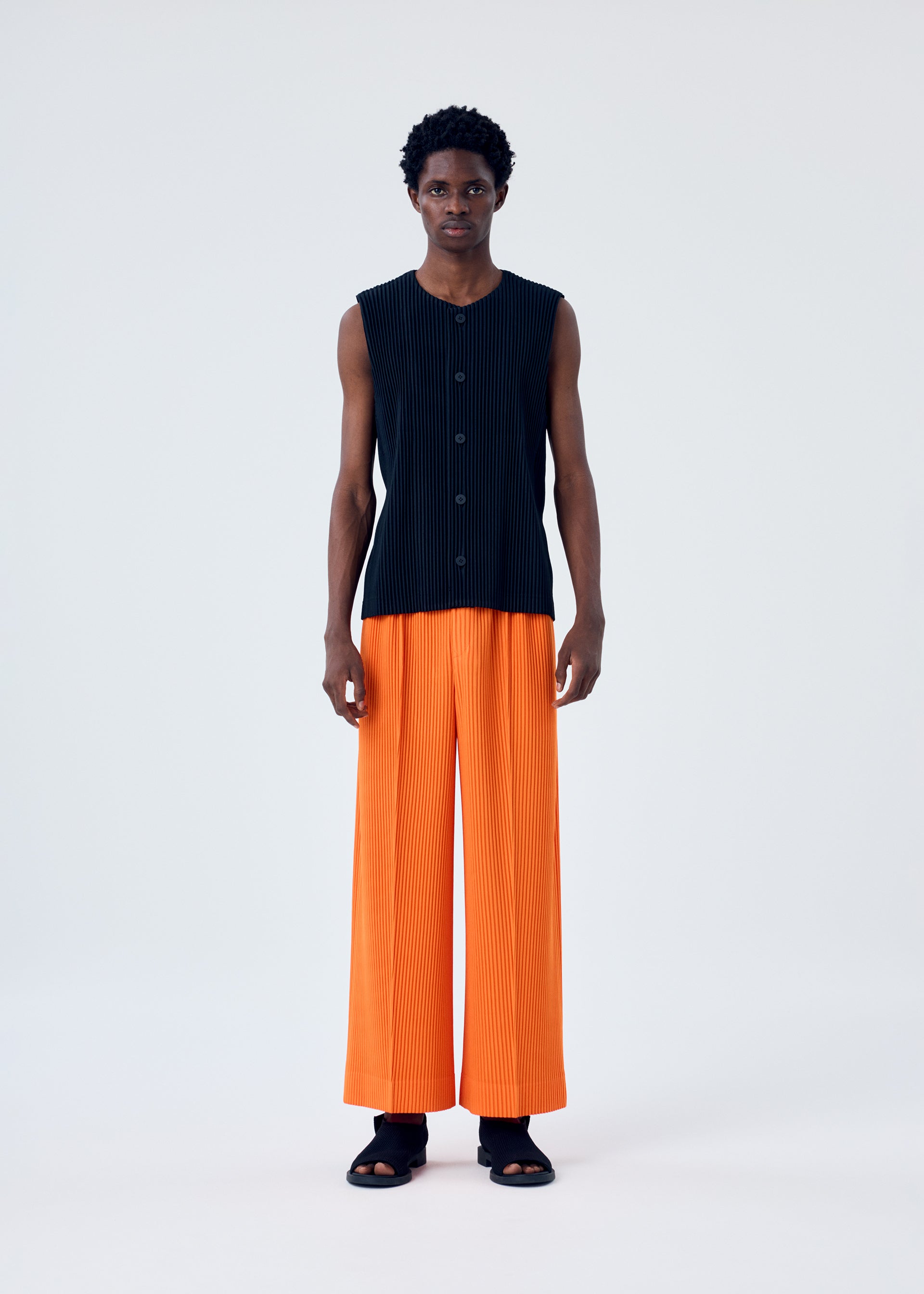 TAILORED PLEATS 1 – isseymiyake.com