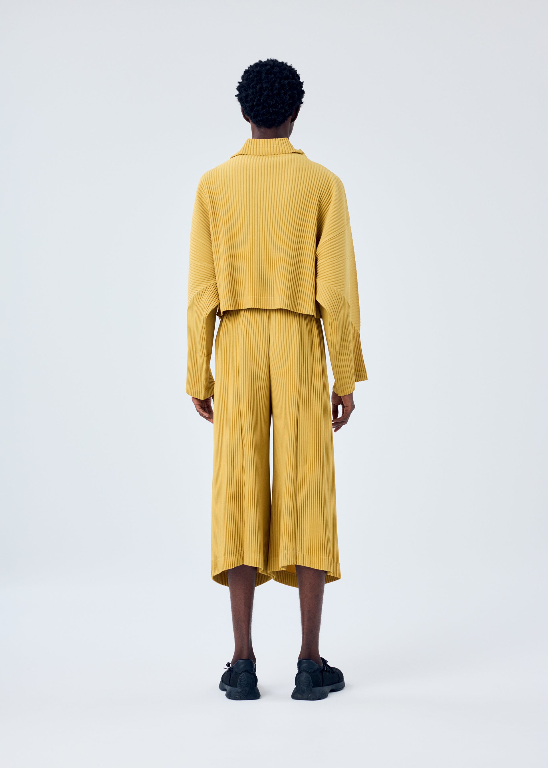 MONTHLY COLOR JUNE – isseymiyake.com