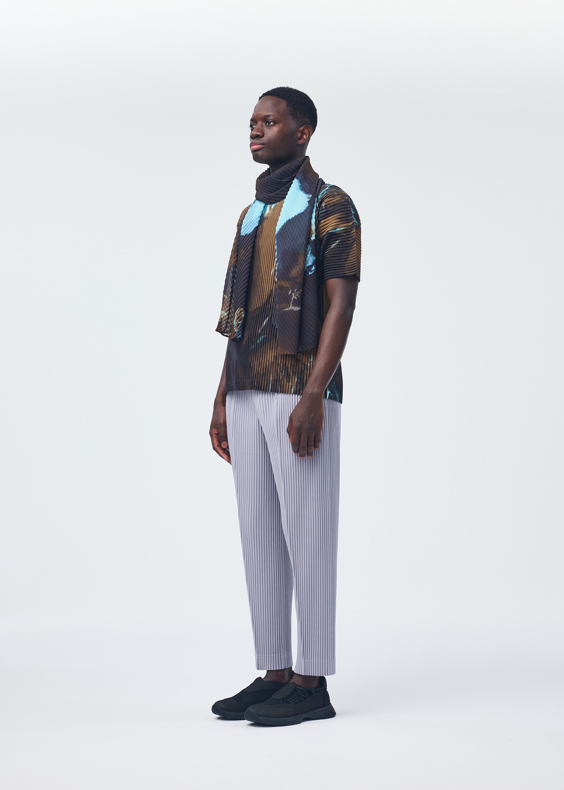PLEATS PLEASE ISSEI MIYAKE シアースカーフ BASIC SCARF – isseymiyake.com