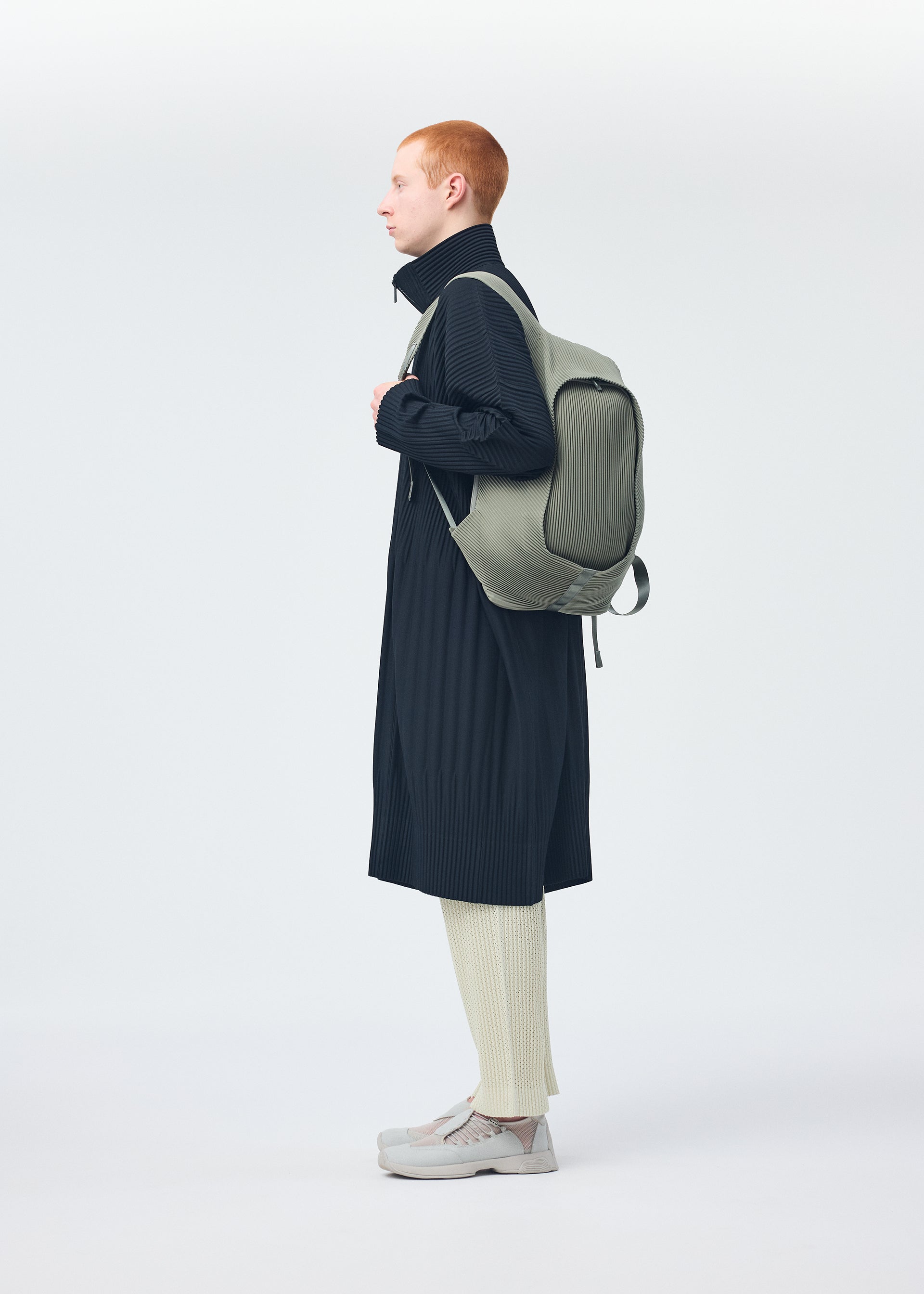 PLEATS BACKPACK – isseymiyake.com