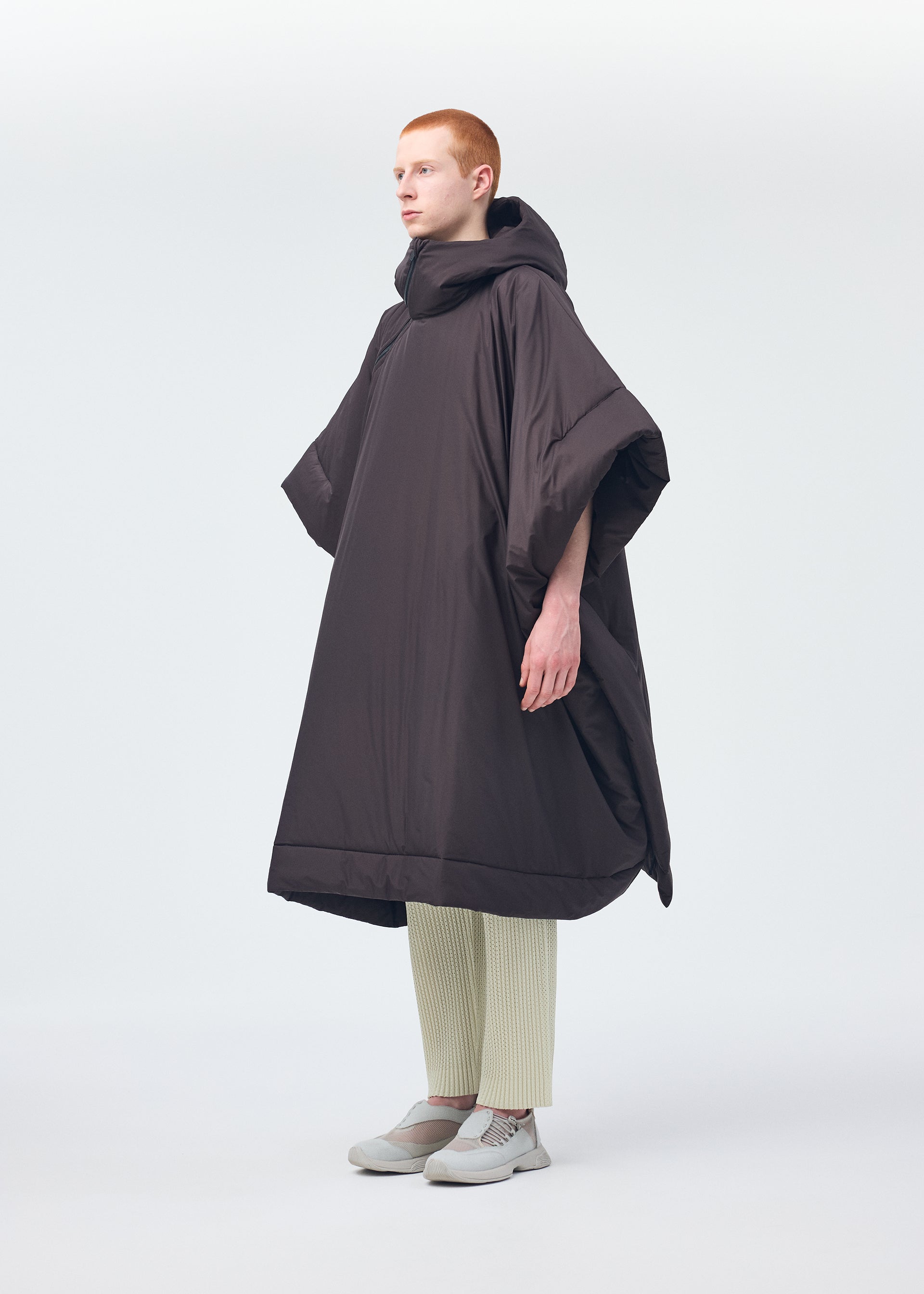 イッセイミヤケ　ISSEY MIYAKE　ロングコート　フード付き 中古・古着通販】HOMME PLISSE ISSEY MIYAKE (オムプリッセ イッセイ