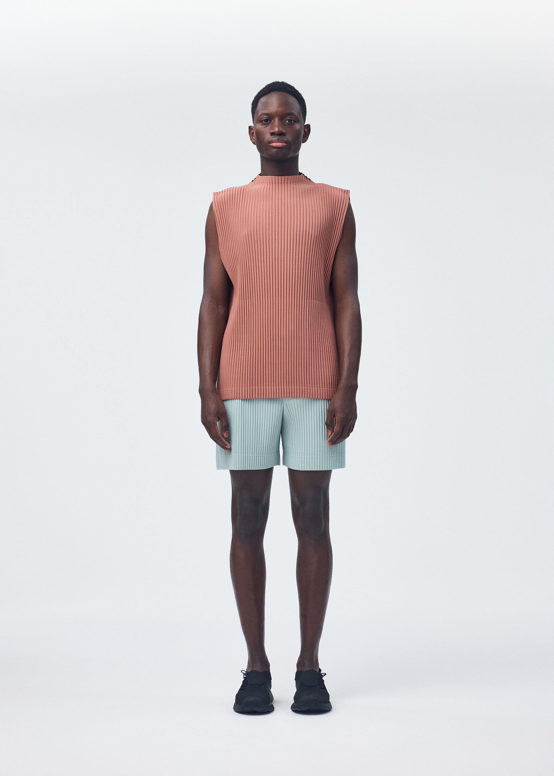 HOMME PLISSÉ ISSEY MIYAKE – isseymiyake.com