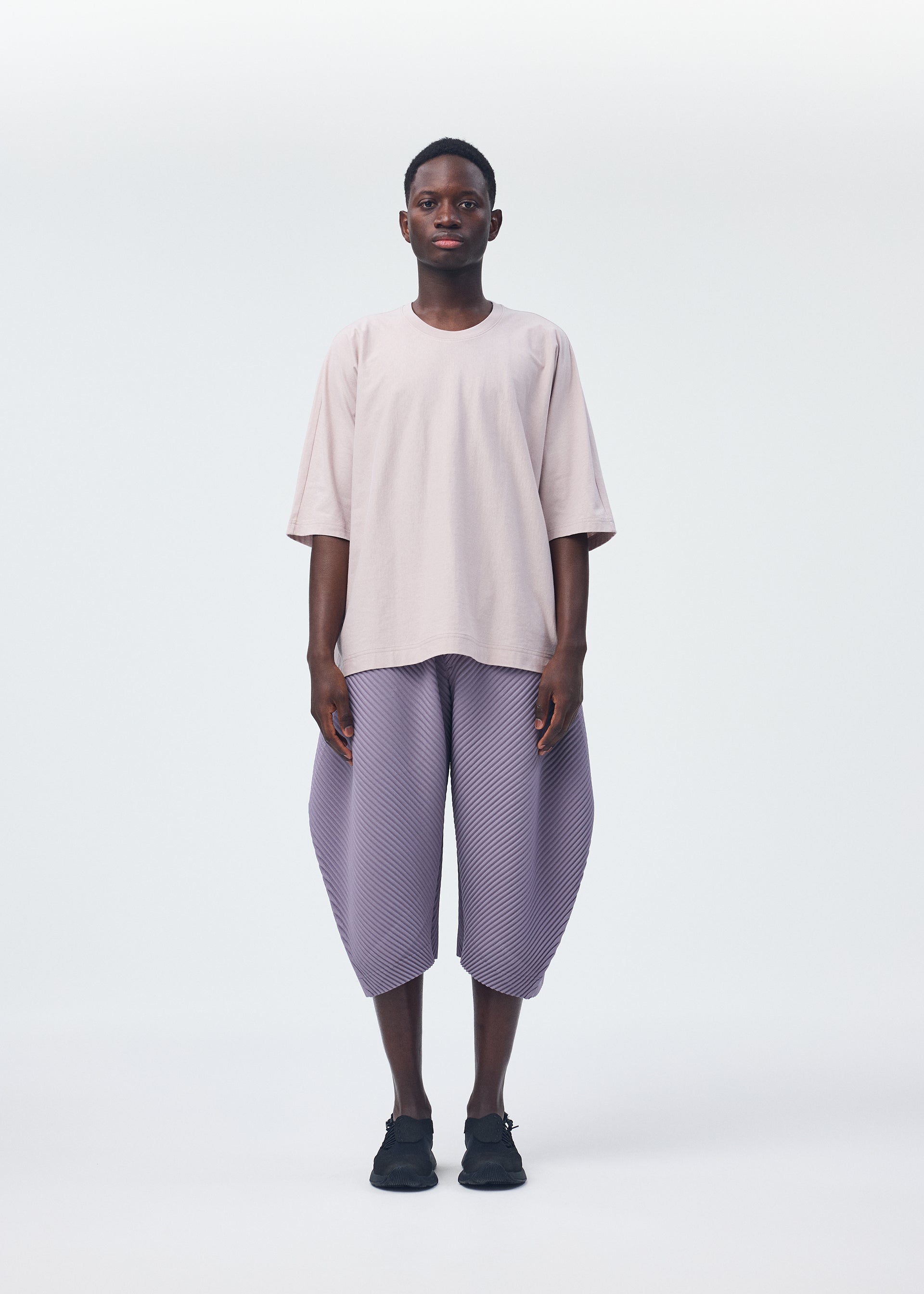 PLEATS BOTTOMS 1、メンズ_パンツ、着用画像1