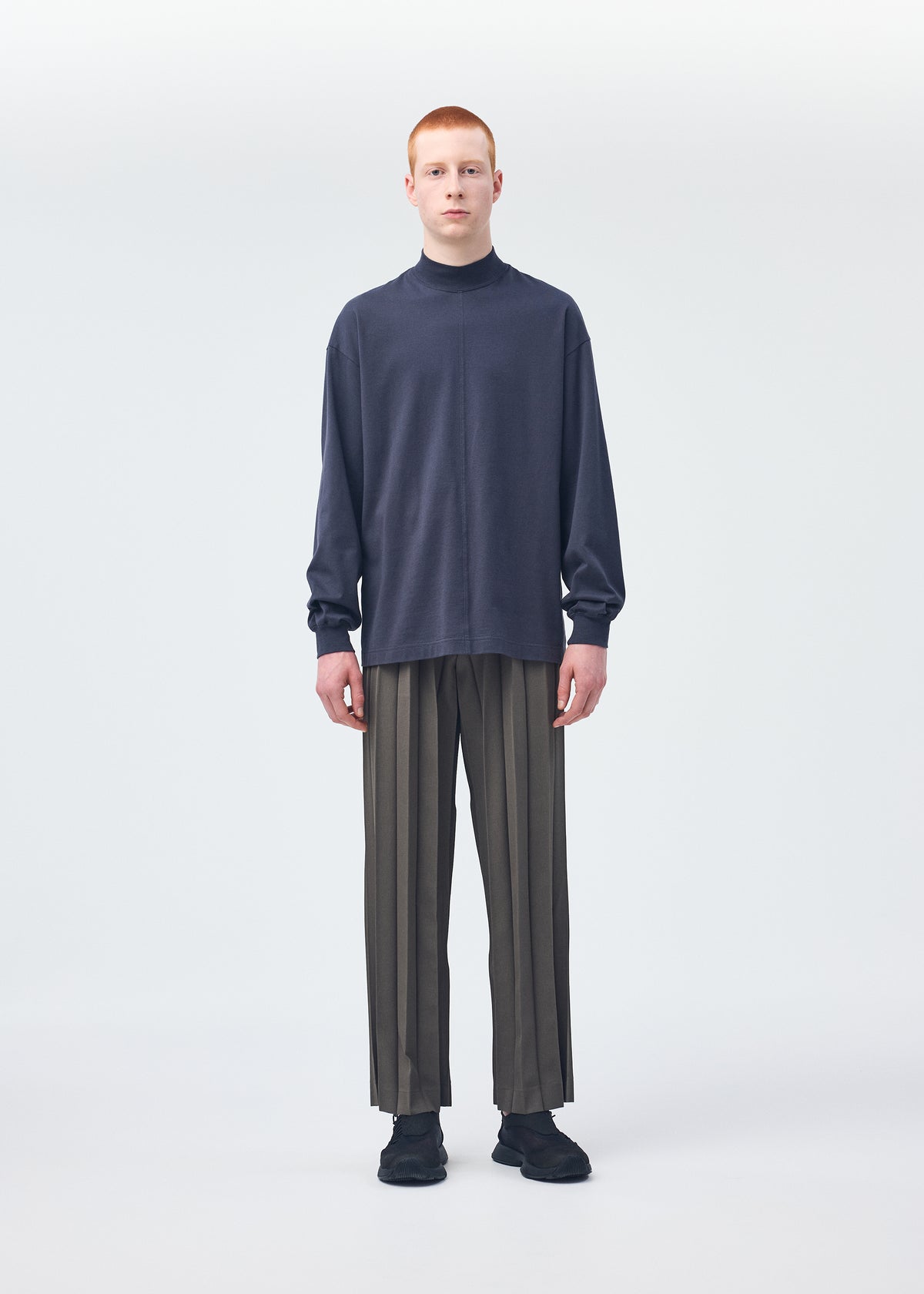 Black Turtleneck Top、メンズ_トップス_トップ、着用画像1
