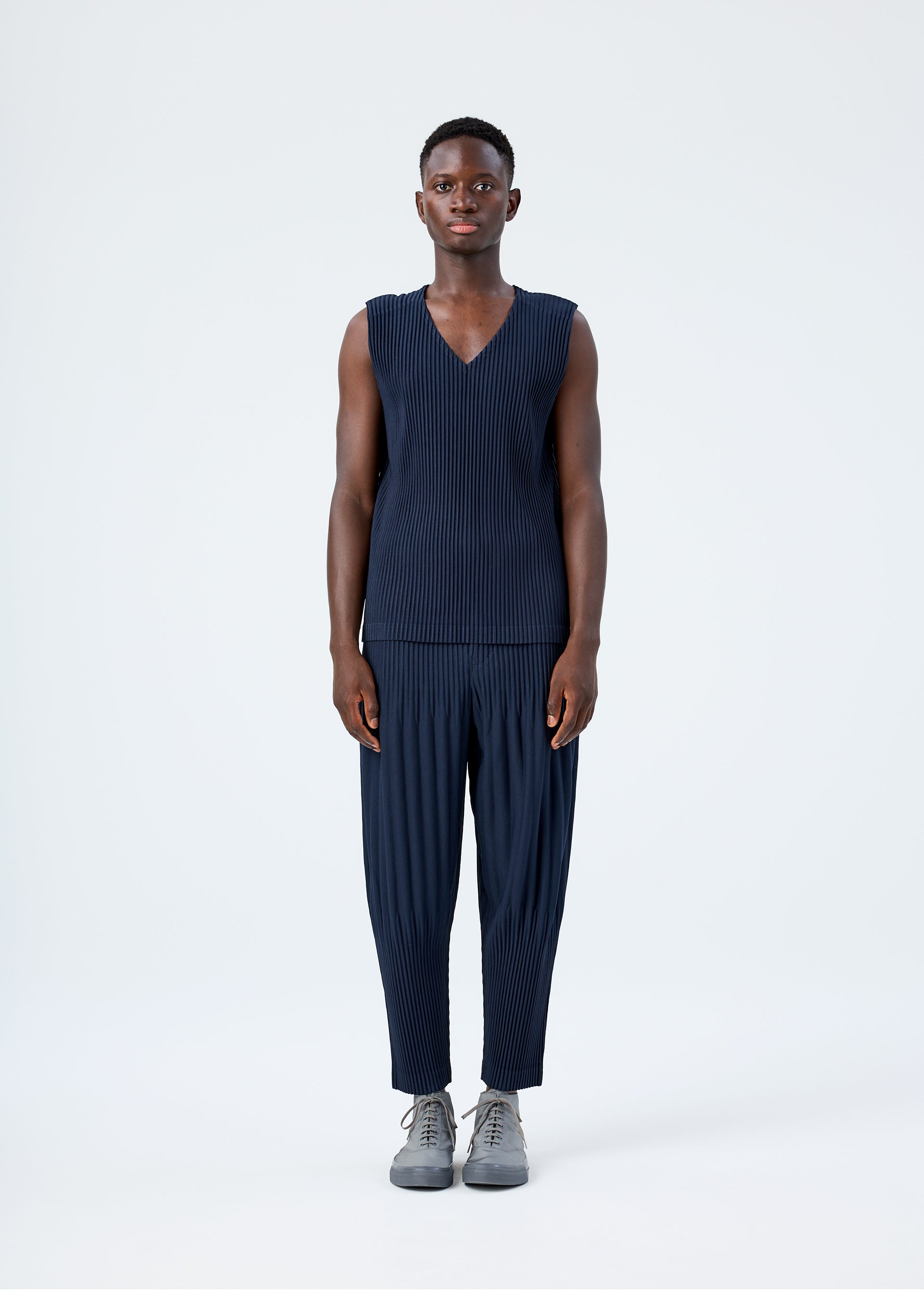 BASICS、メンズ_パンツ、着用画像1