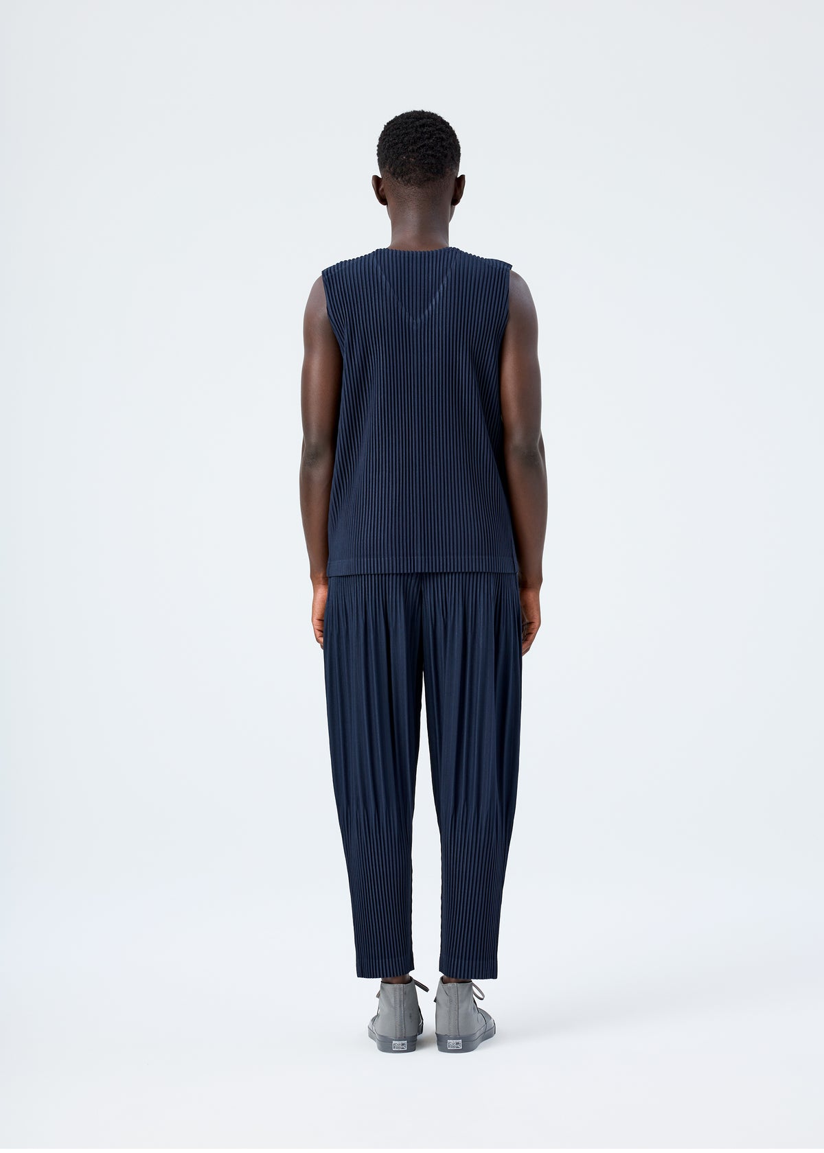 BASICS、メンズ_パンツ、着用画像3