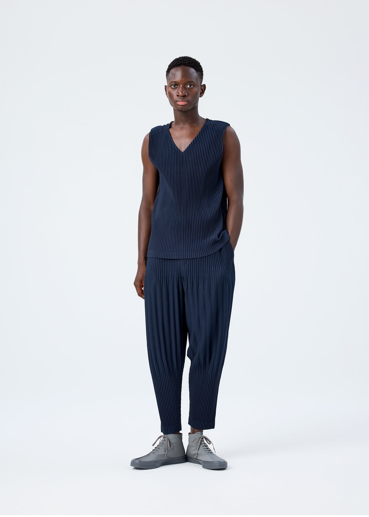 BASICS、メンズ_パンツ、着用画像4