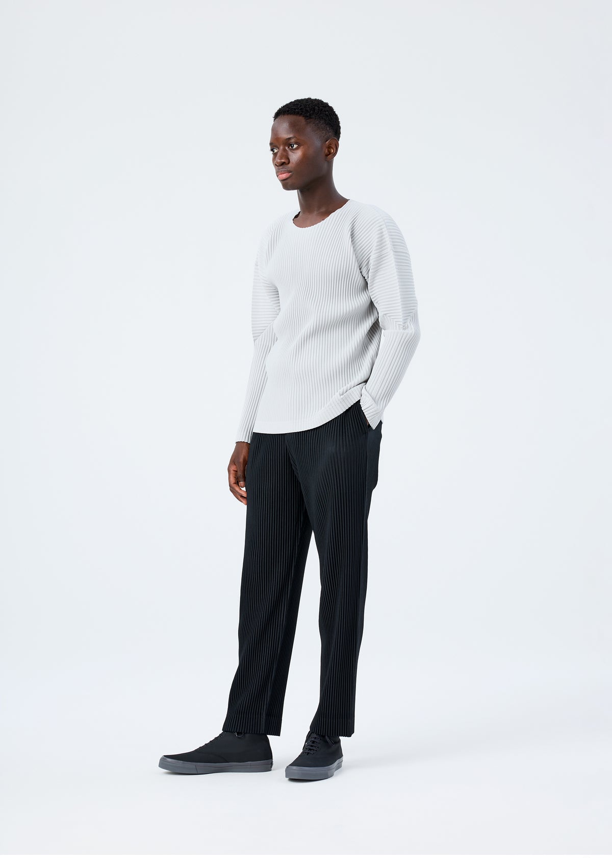 BASICS、メンズ_トップス_トップ、着用画像4