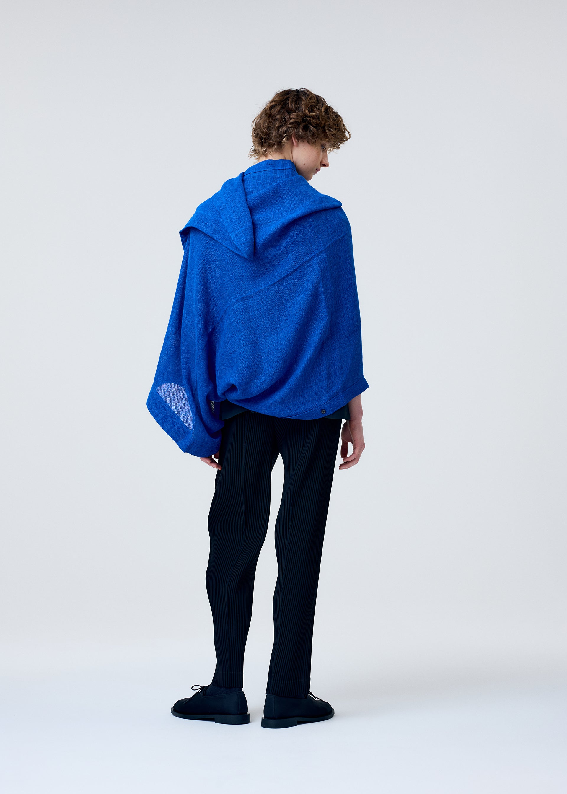 SLEEVED STOLE、アクセサリー&その他_ストール、着用画像2