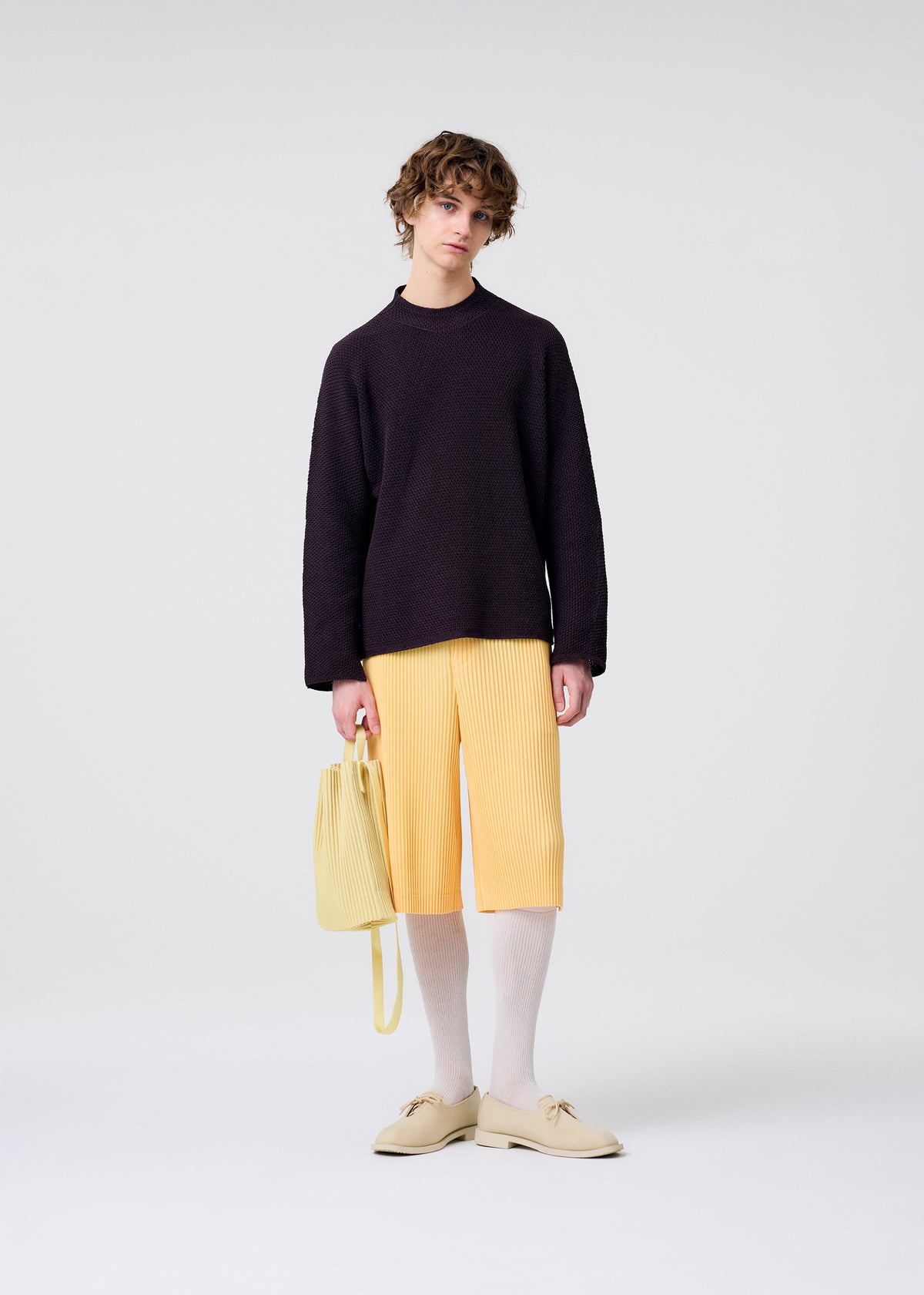 DRAWSTRING PLEATS BAG、バッグ&財布_ショルダーバッグ、着用画像2