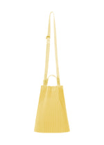 DRAWSTRING PLEATS BAG、バッグ&財布_ショルダーバッグ、イエロー