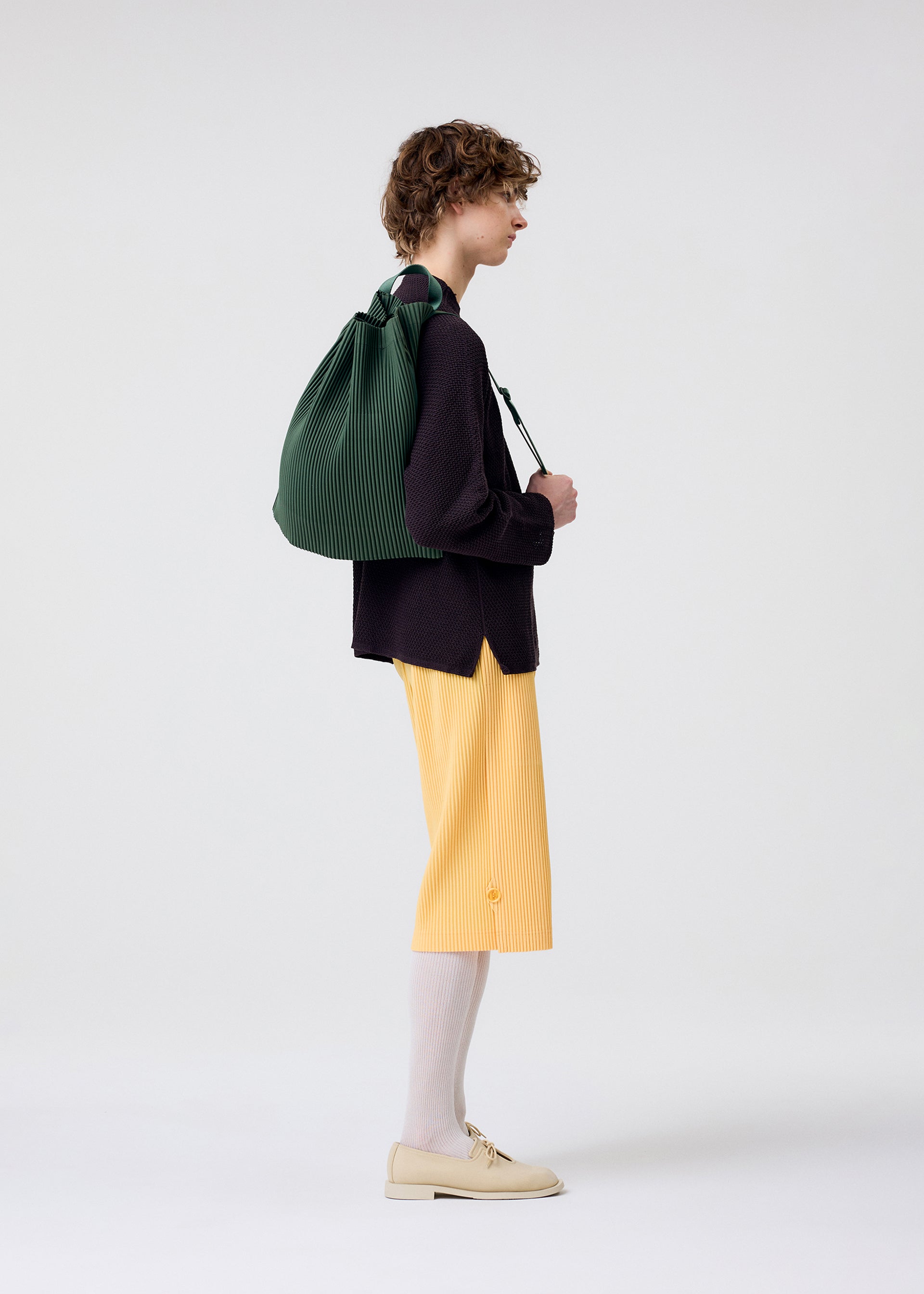 ISSEY MIYAKE ショルダーバッグ オリーブグリーン グリーン（緑）系 BAOBAO ISSEY MIYAKE(バオバオイッセイミヤケ) 2