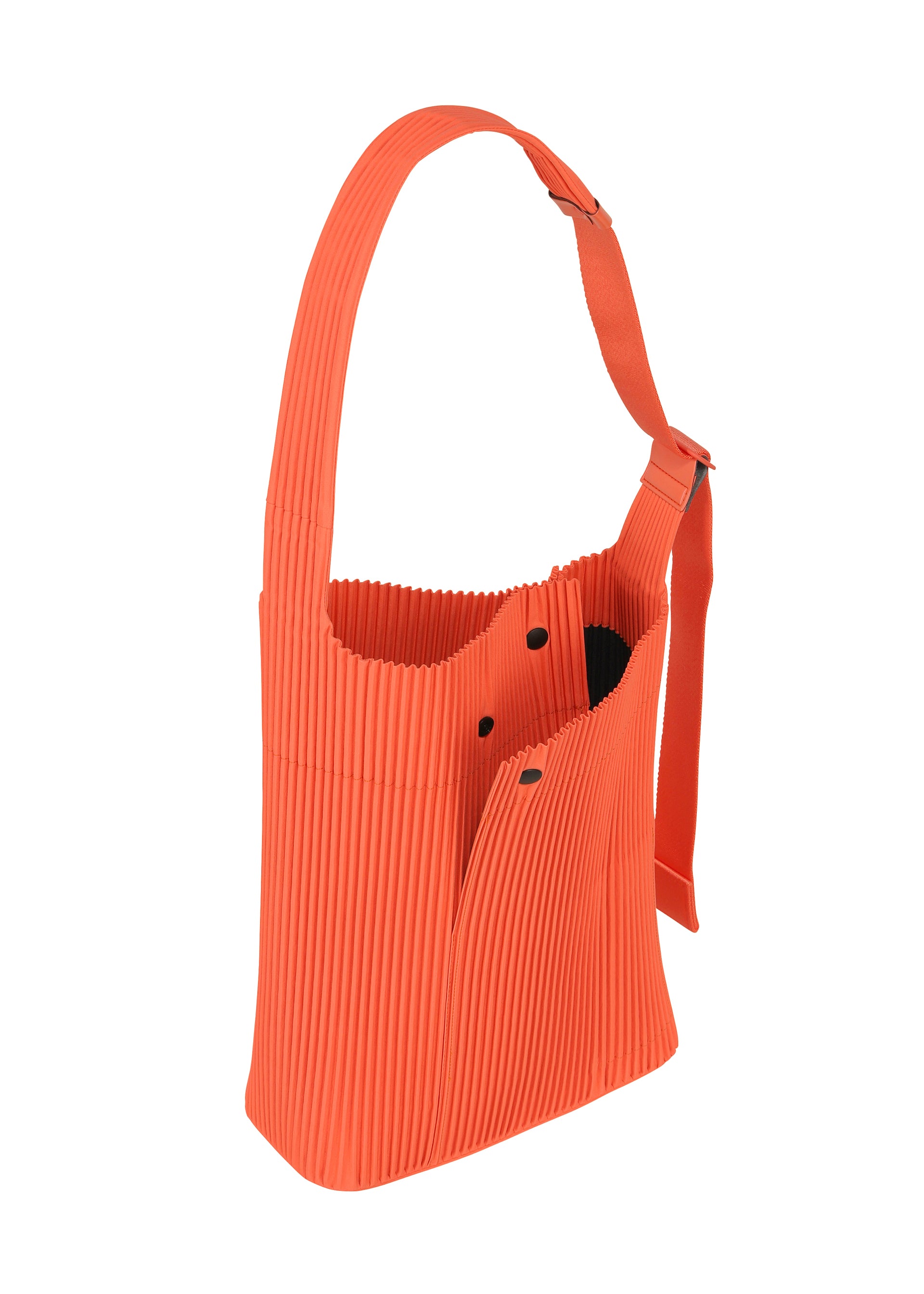 UTILITY – isseymiyake.com UTILITY – isseymiyake.com
