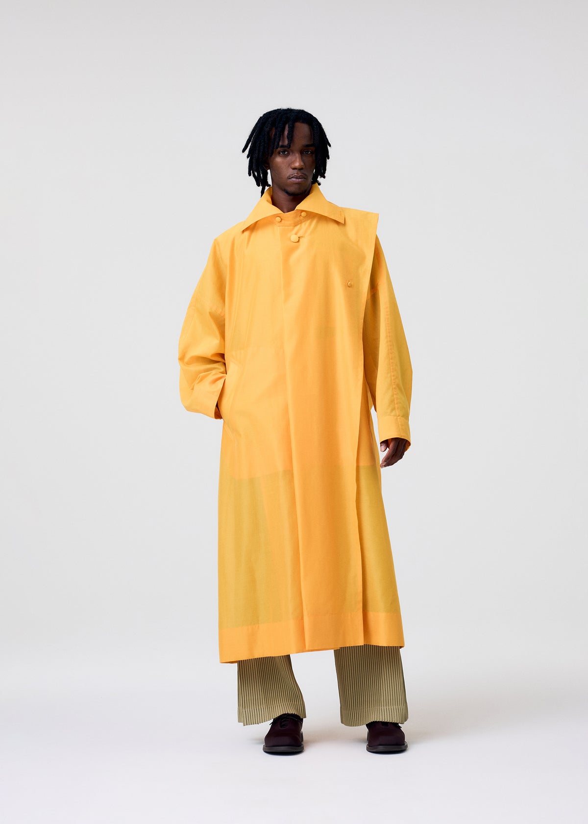 CRYSTALLINE WOOL BLEND、メンズ_ジャケット&コート_コート、着用画像1