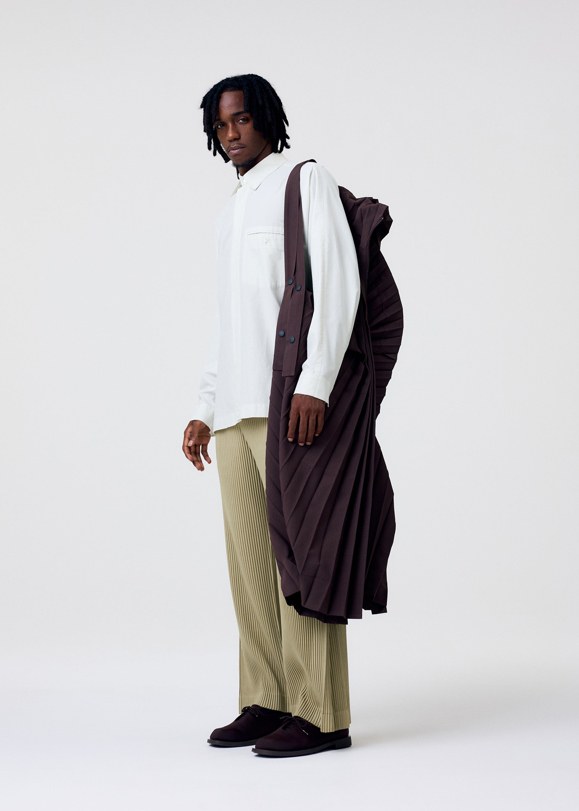 EDGE COAT LIGHT – isseymiyake.com