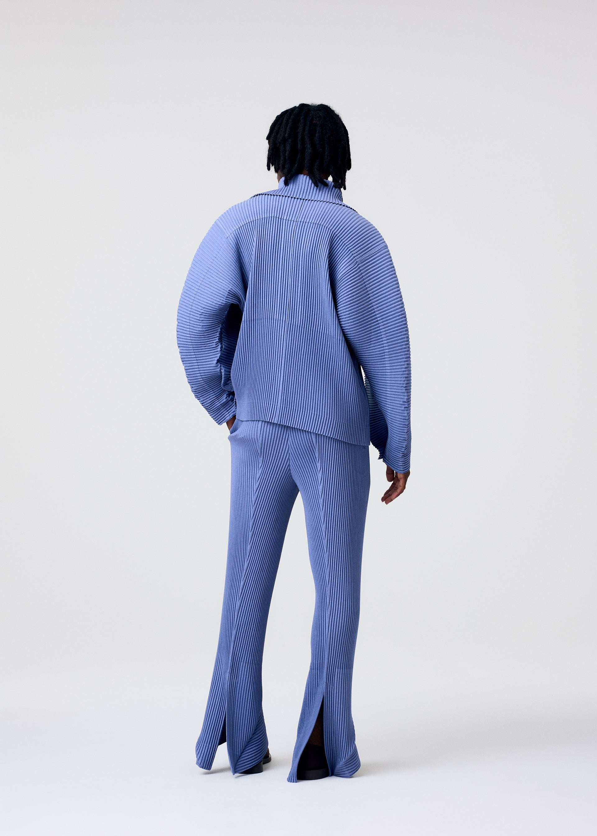 LINEN LIKE – isseymiyake.com