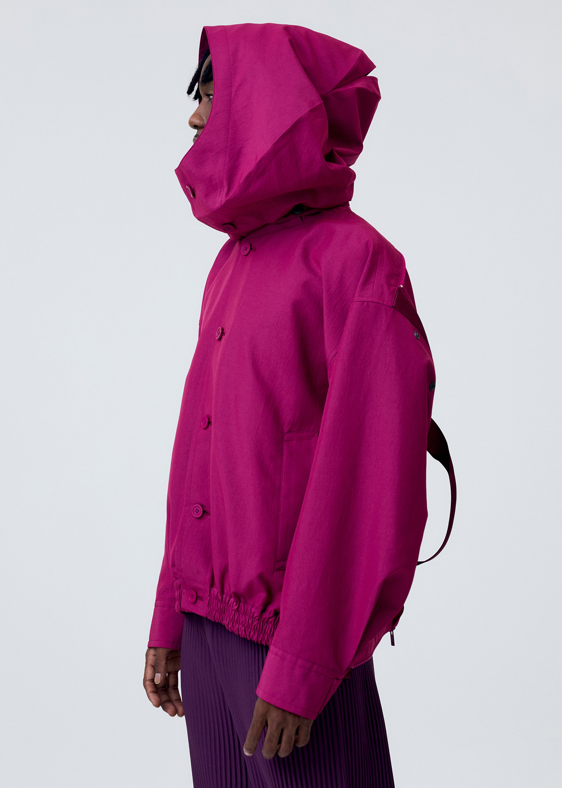 CARRIER CARRIED – isseymiyake.com