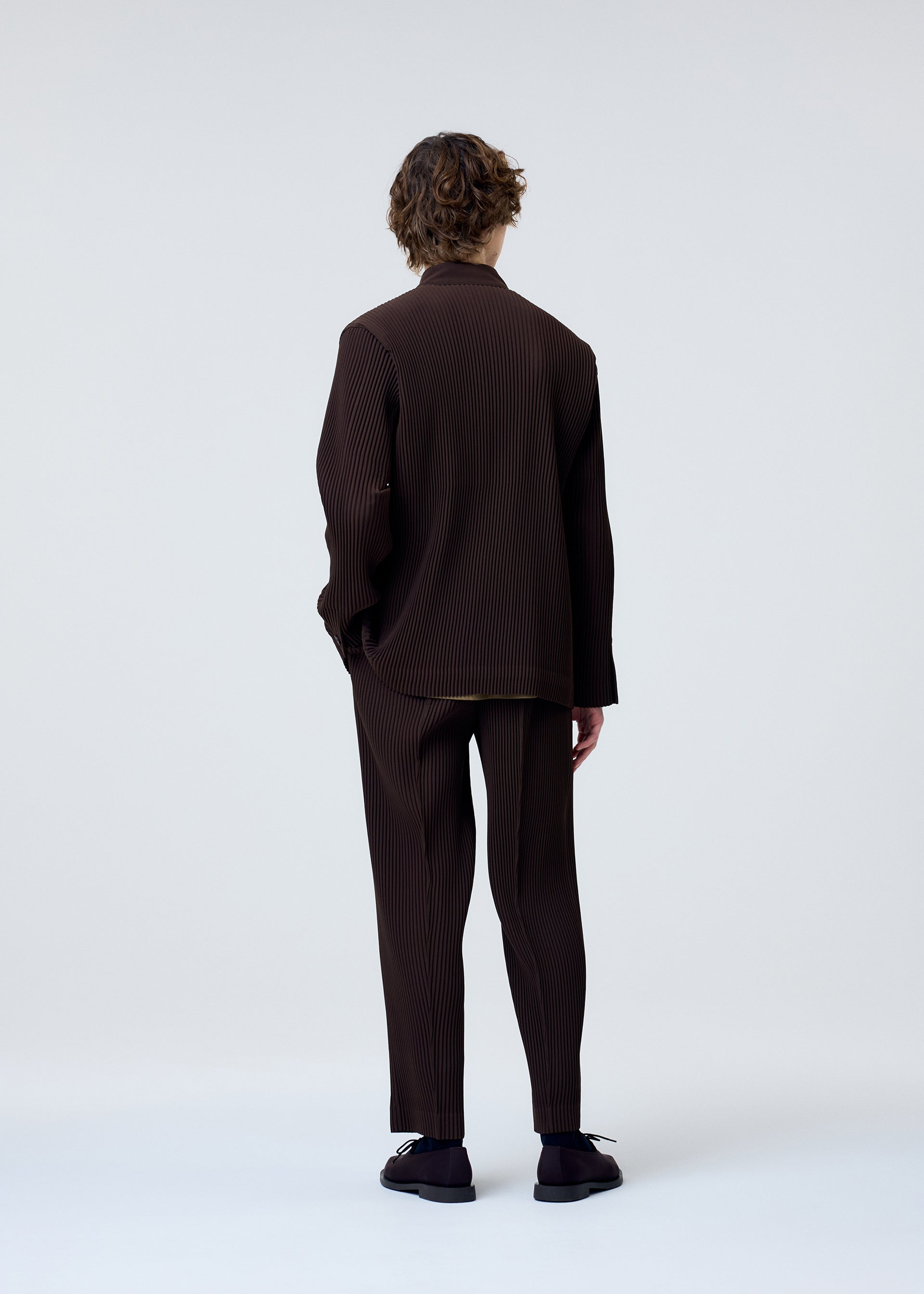 TUXEDO PLEATS – isseymiyake.com