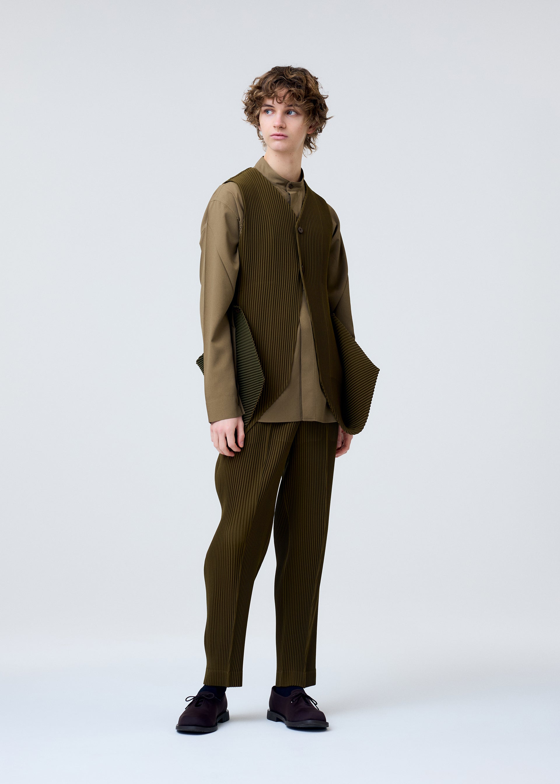 TUXEDO PLEATS – isseymiyake.com