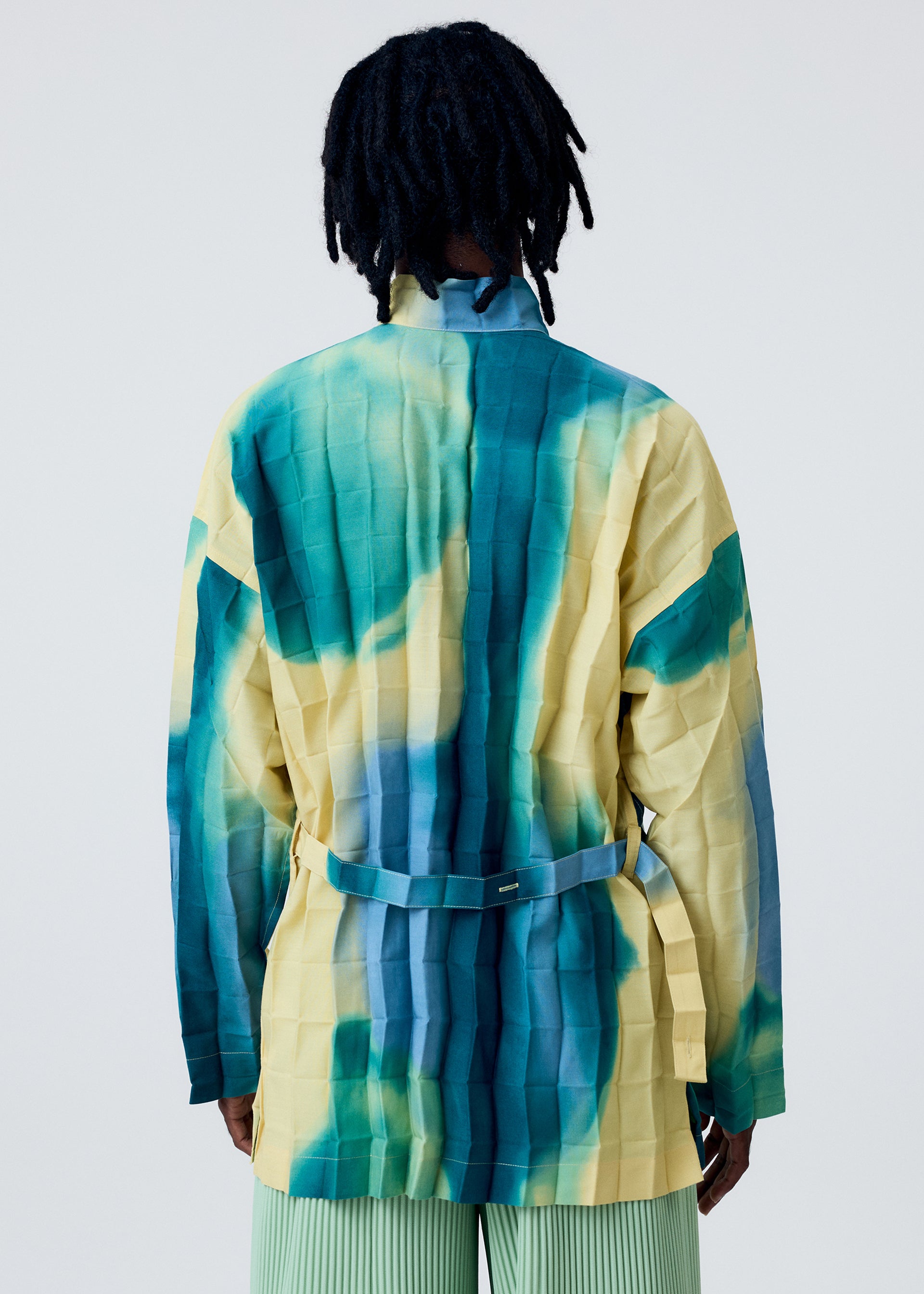 DAWN EDGE SHIRT – isseymiyake.com