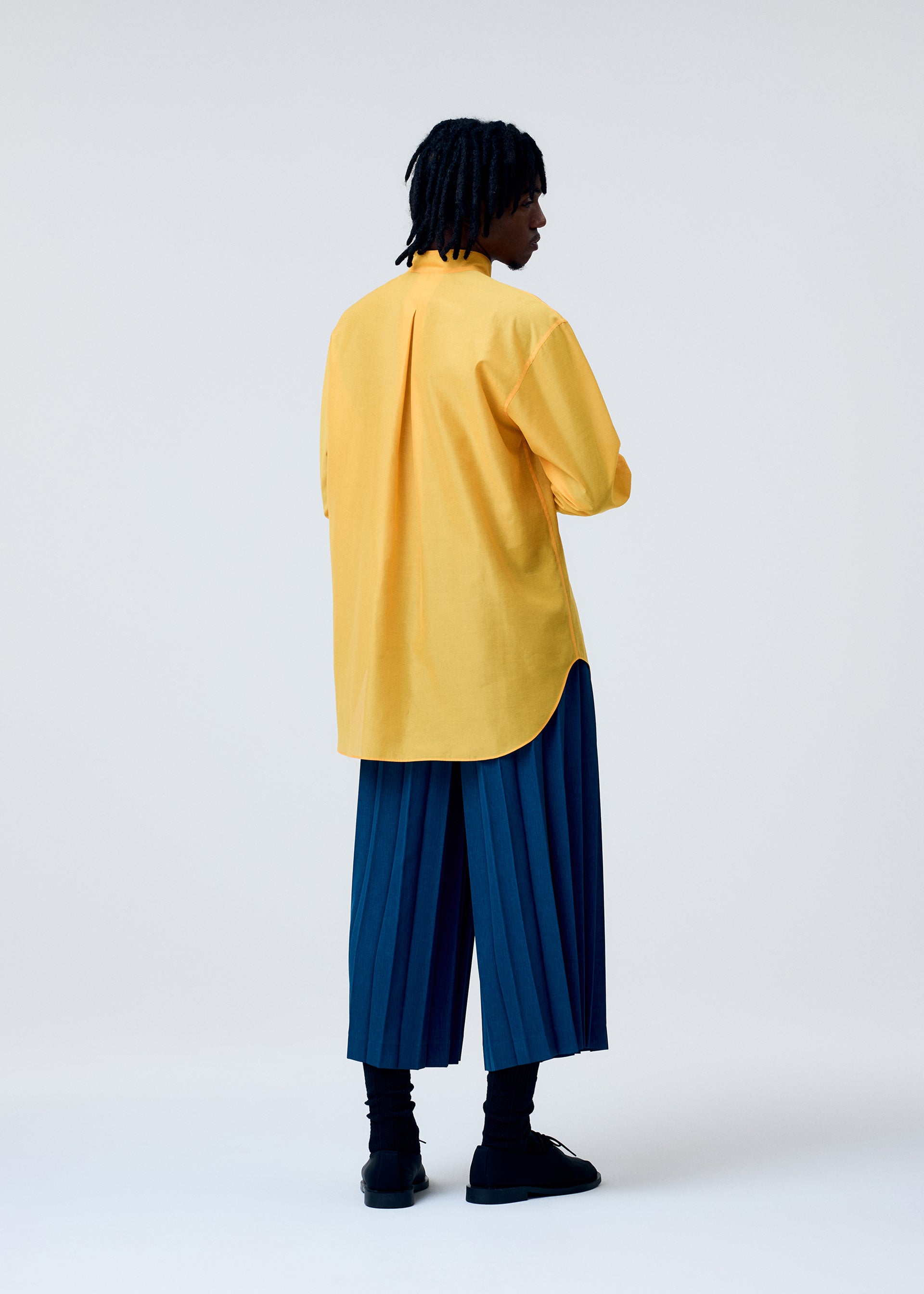 CRYSTALLINE WOOL BLEND – isseymiyake.com