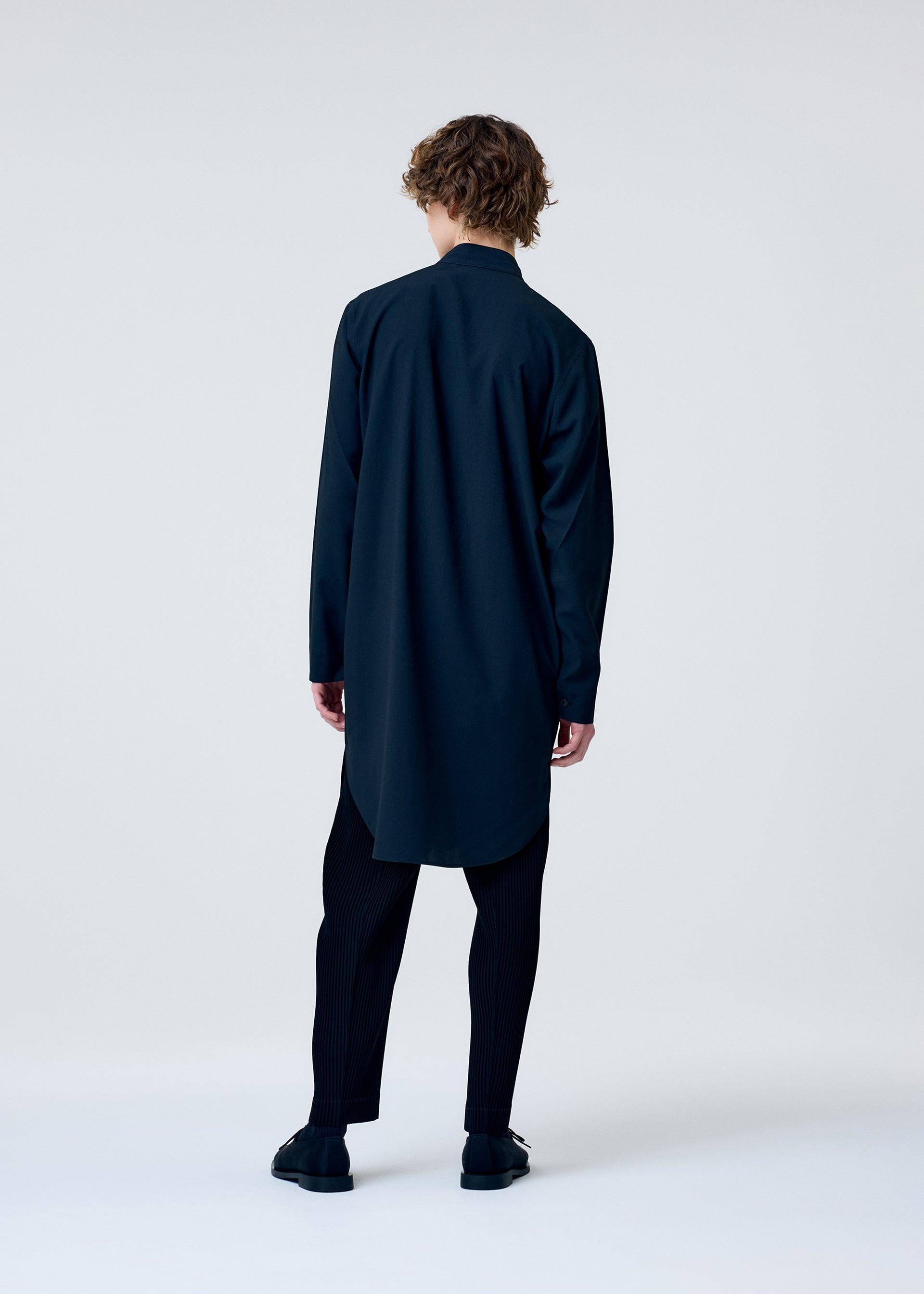 ISSEY MIYAKE イッセイミヤケ 21AW 日本製 プリーツプルオーバーブラウス IM13FJ124 2 ダークグレー シャツ リボン ミックス編み トップス【中古】【ISSEY MIYAKE】 PLEATS PLEASE ISSEY MIYAKE - 美品 プリーツプリーズ イッセイミヤケ