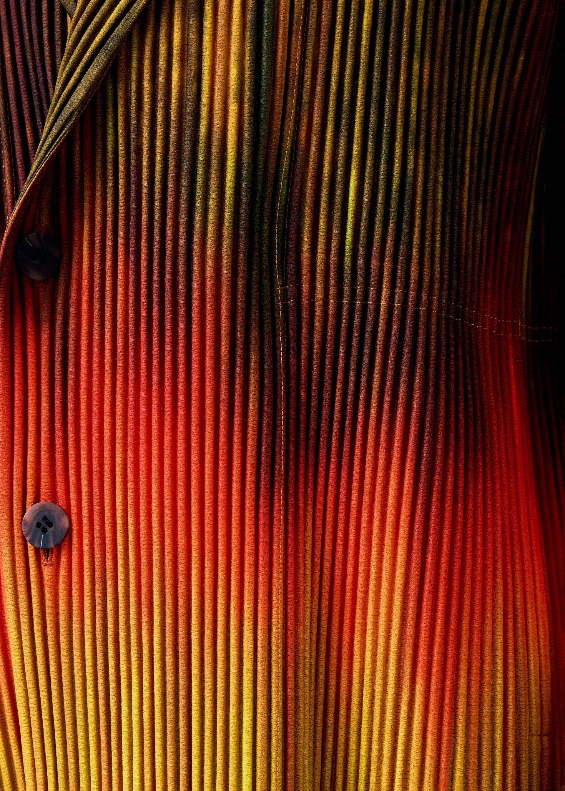 PAINT BRUSH CLOSE-UP – isseymiyake.com