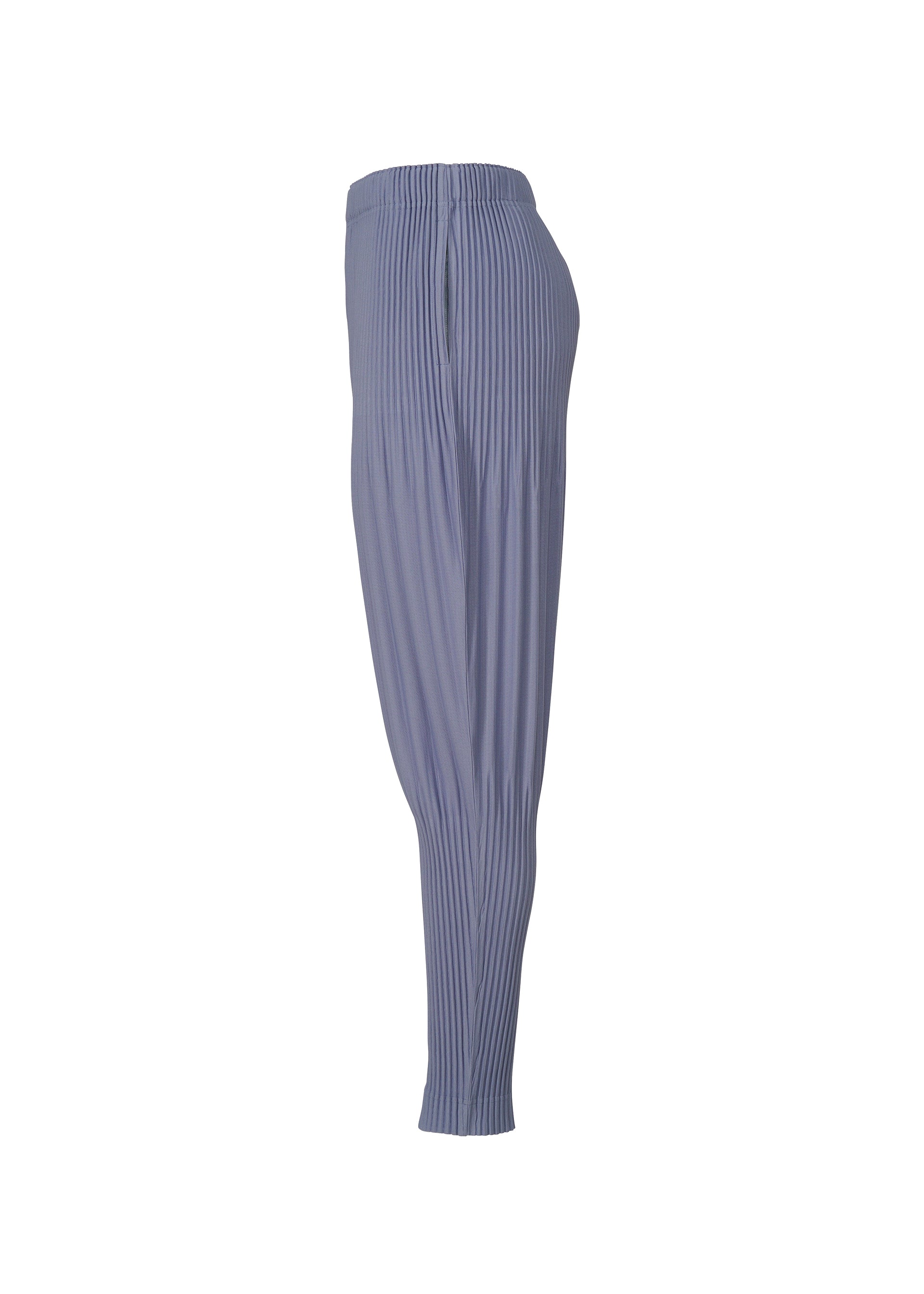 MONTHLY COLORS : FEBRUARY – isseymiyake.com