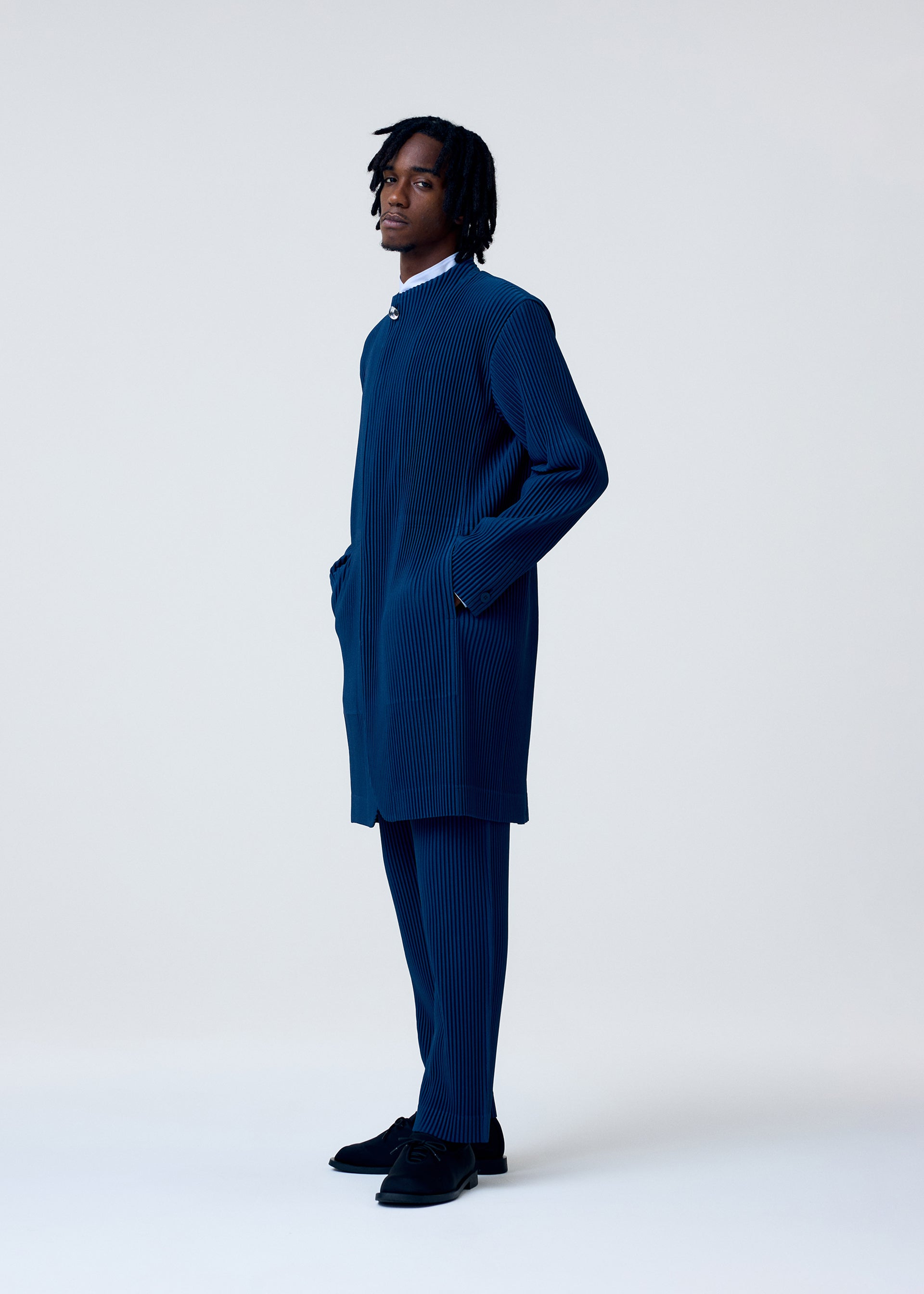TAILORED PLEATS 1 – isseymiyake.com