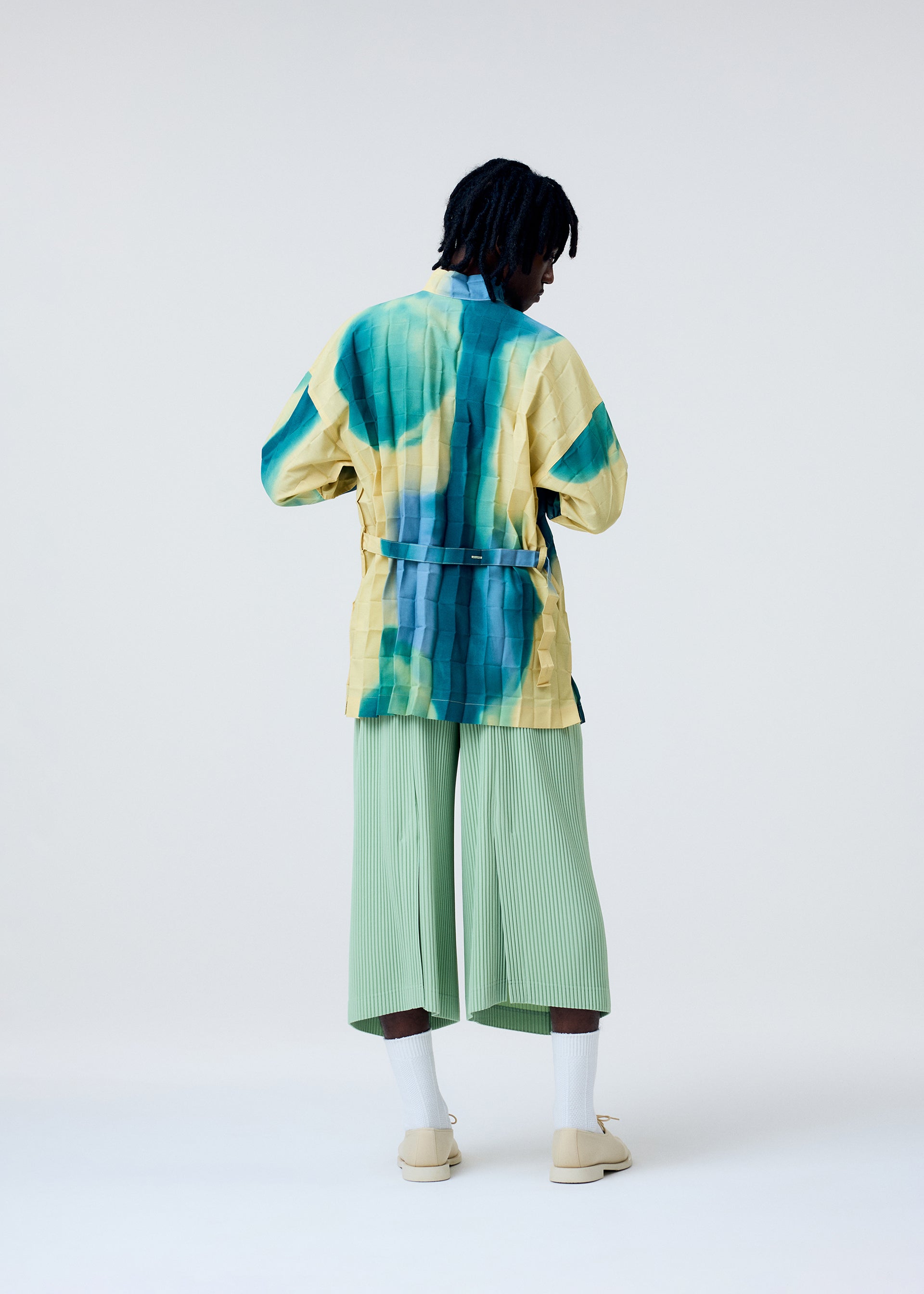 PLEATS BOTTOMS 2 – isseymiyake.com