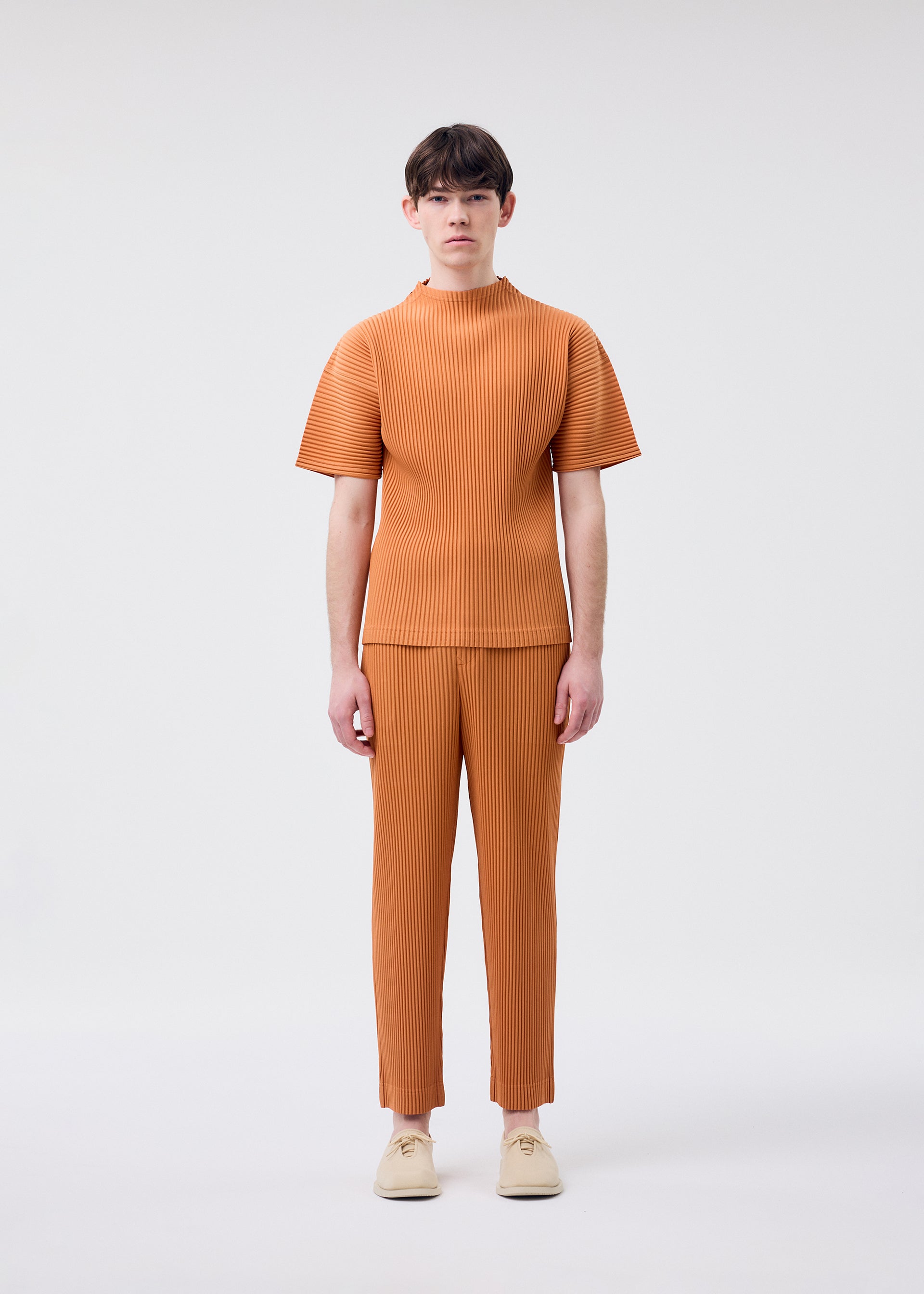MONTHLY COLORS : MARCH – isseymiyake.com