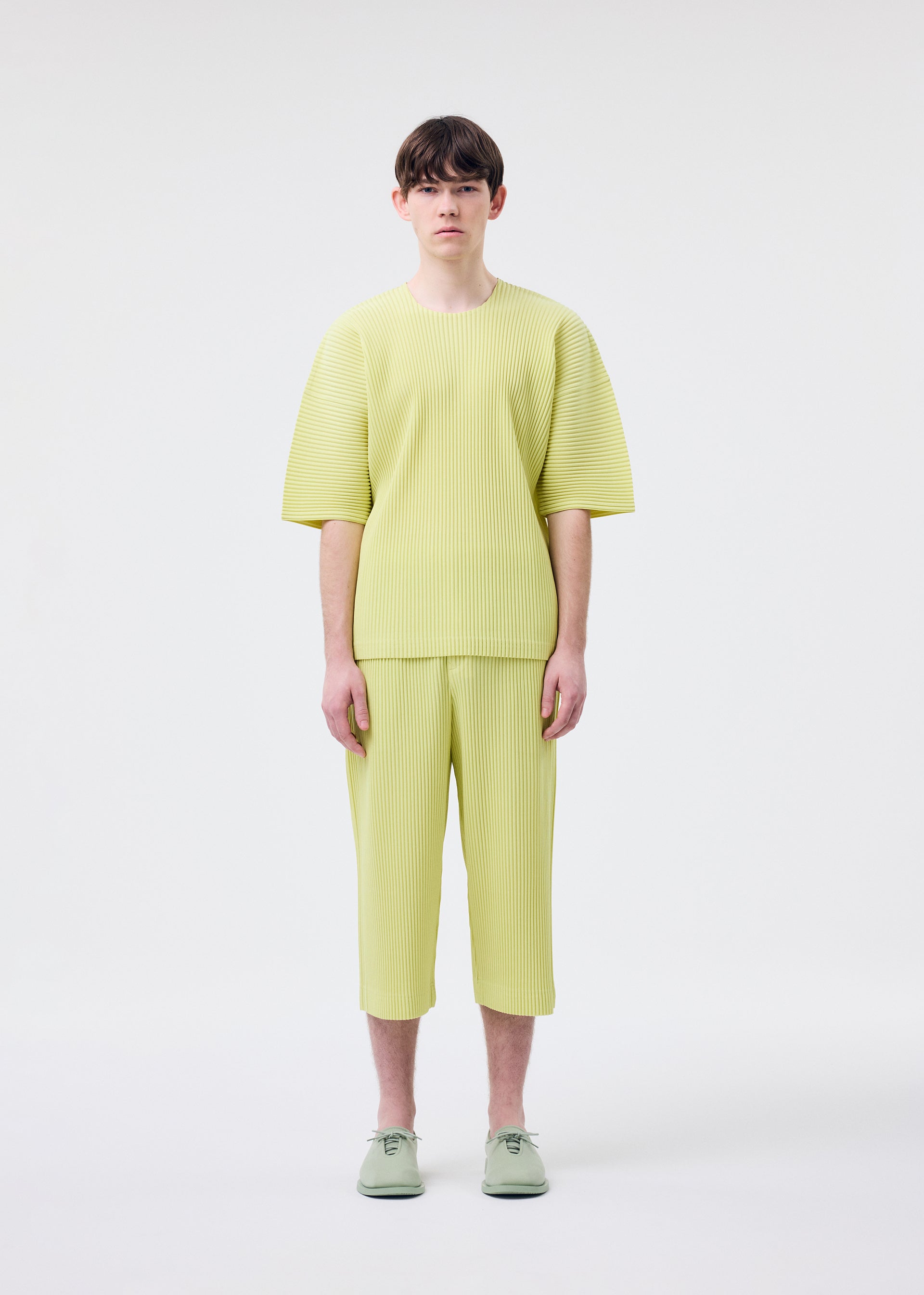 HOMME PLISSÉ ISSEY MIYAKE – isseymiyake.com