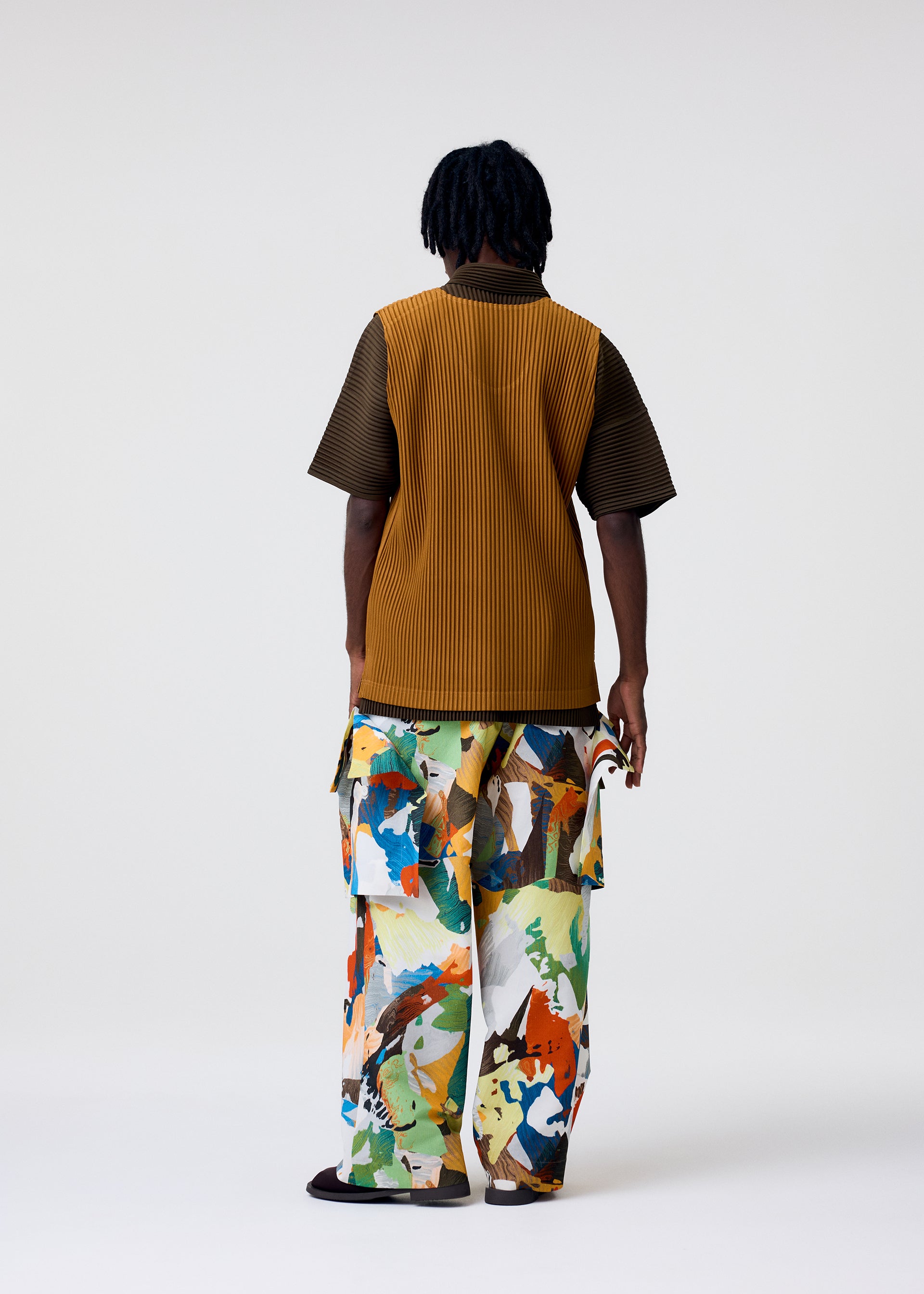 MONTHLY COLORS : JUNE – isseymiyake.com