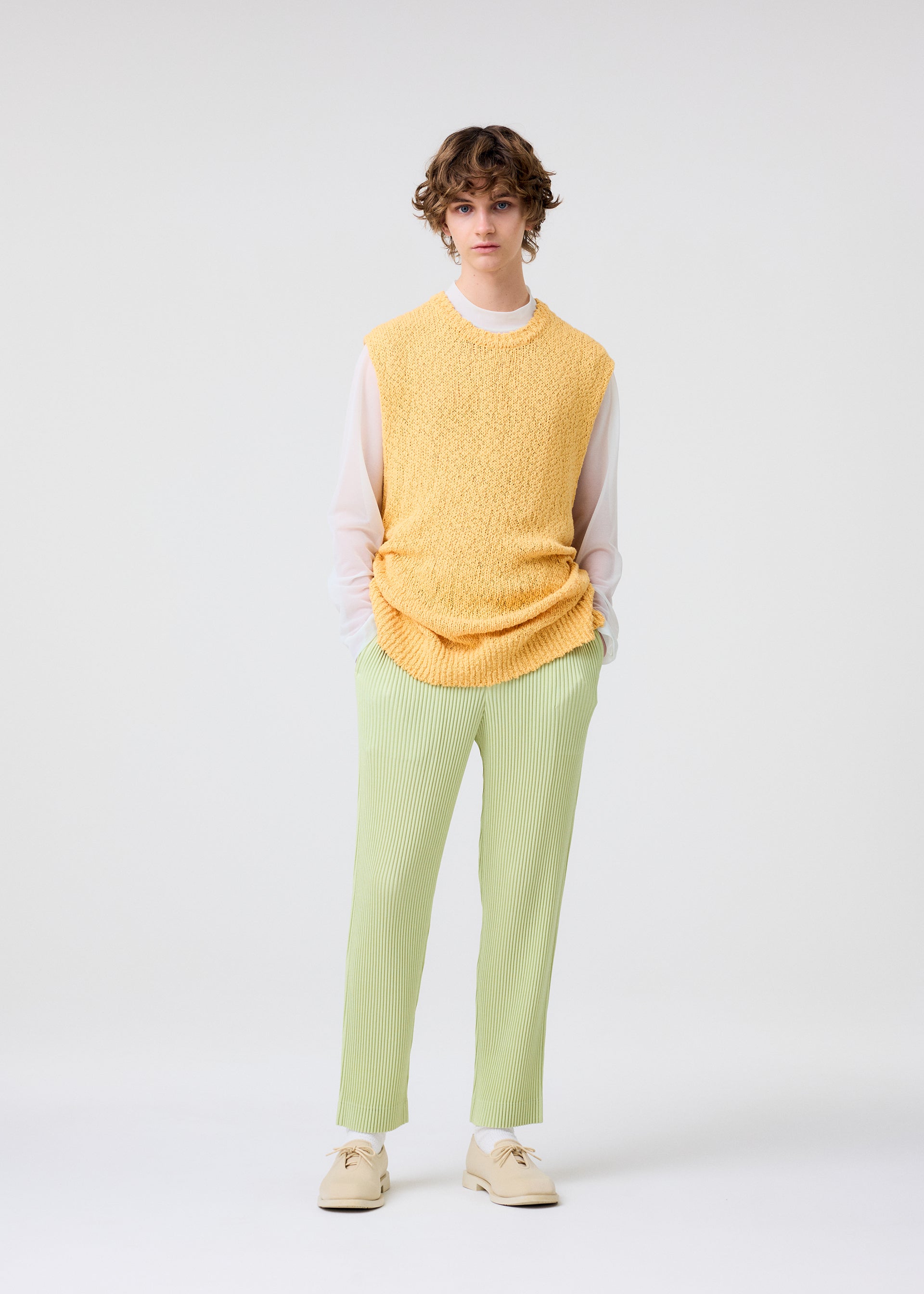 メンズ／トップス／ベスト – isseymiyake.com