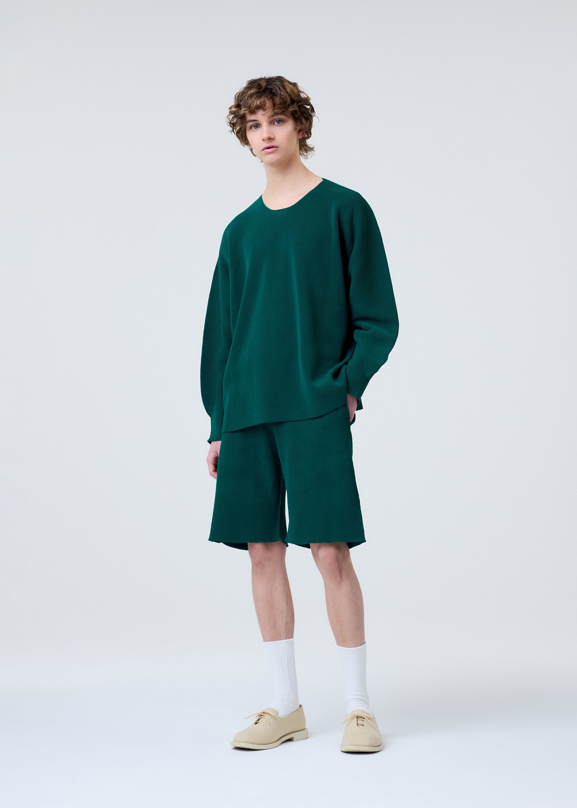 BASIC KNIT – isseymiyake.com