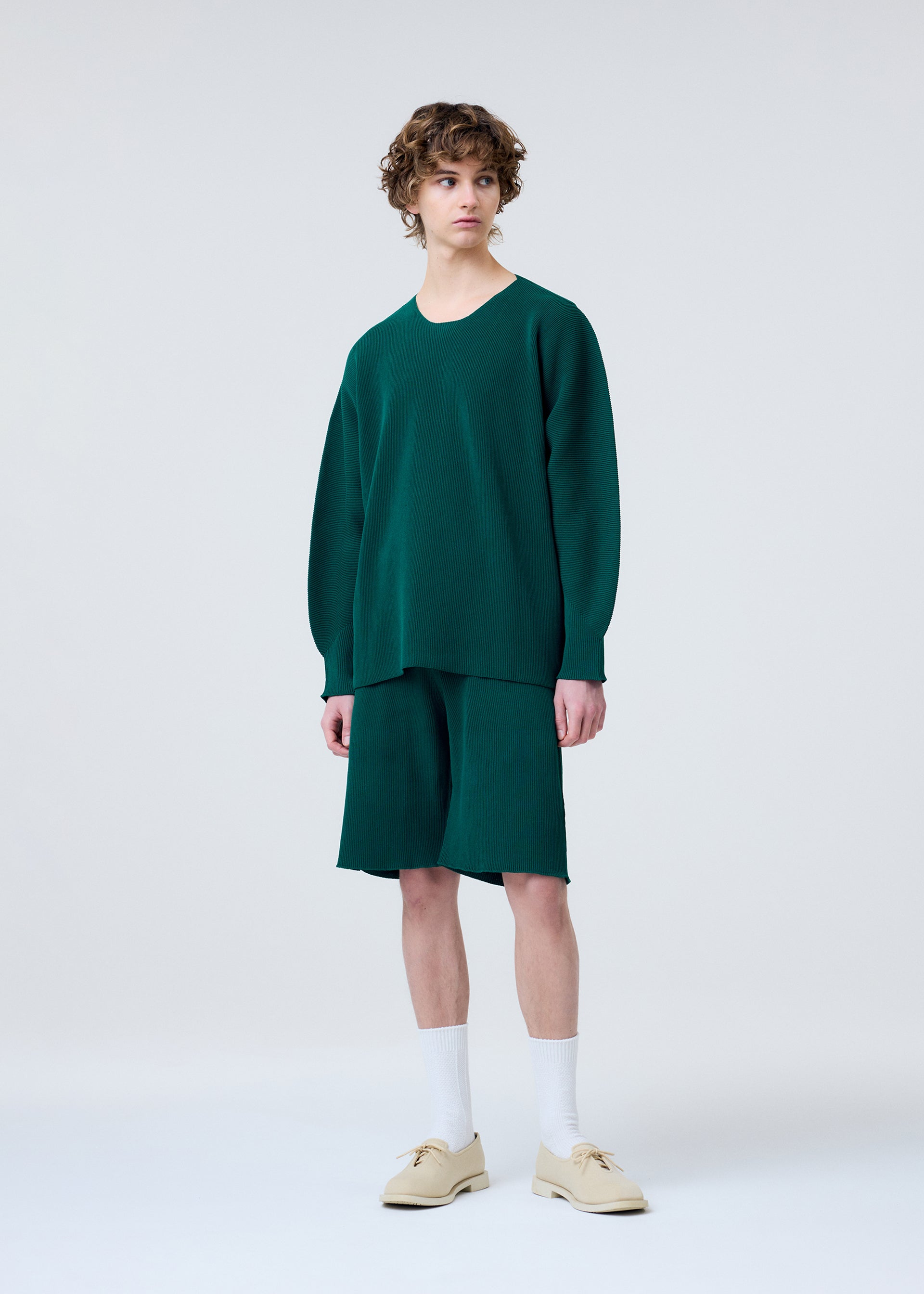 BASIC KNIT – isseymiyake.com