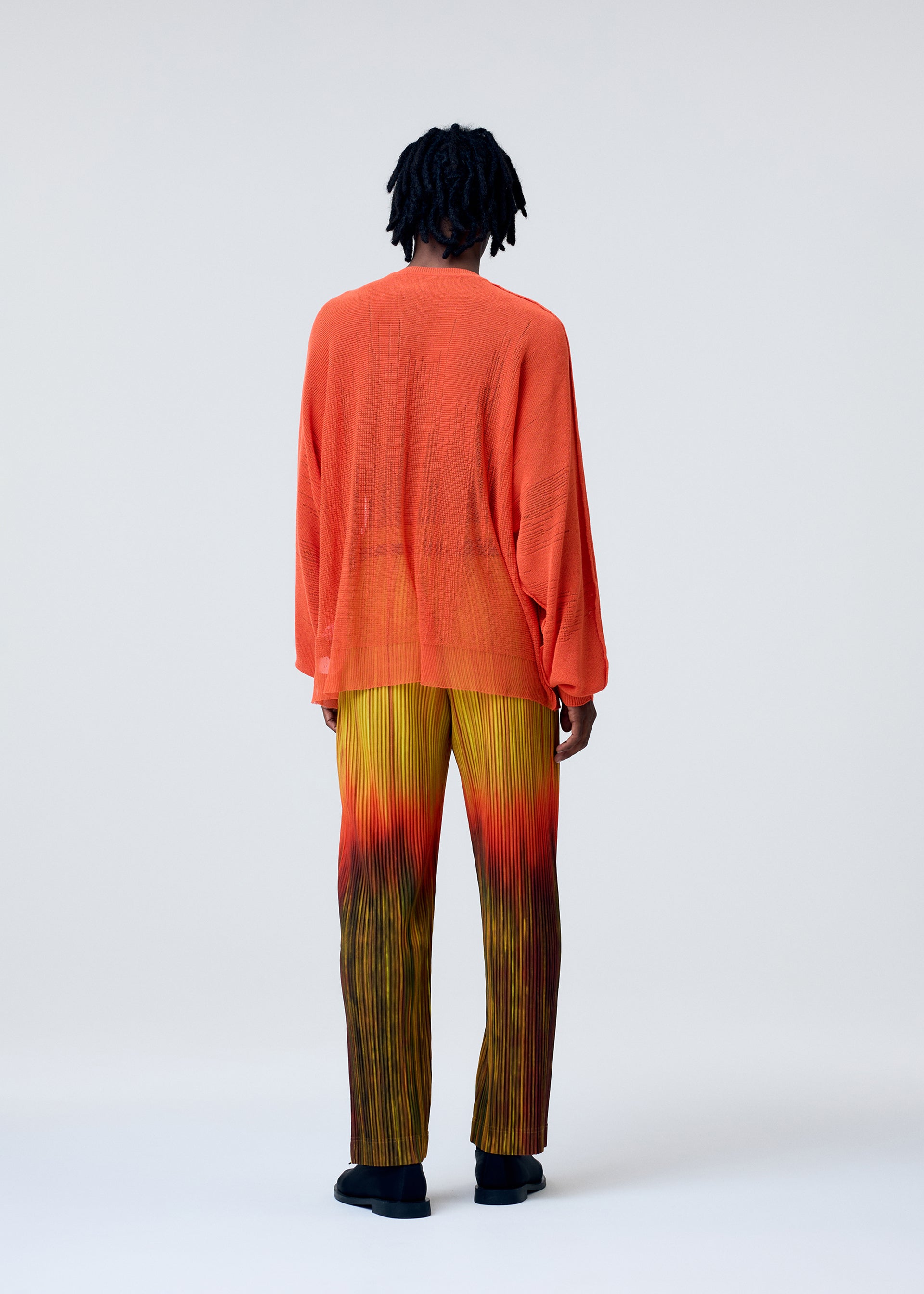 BRUSH CLOSE-UP KNIT、メンズ_ニット、着用画像2