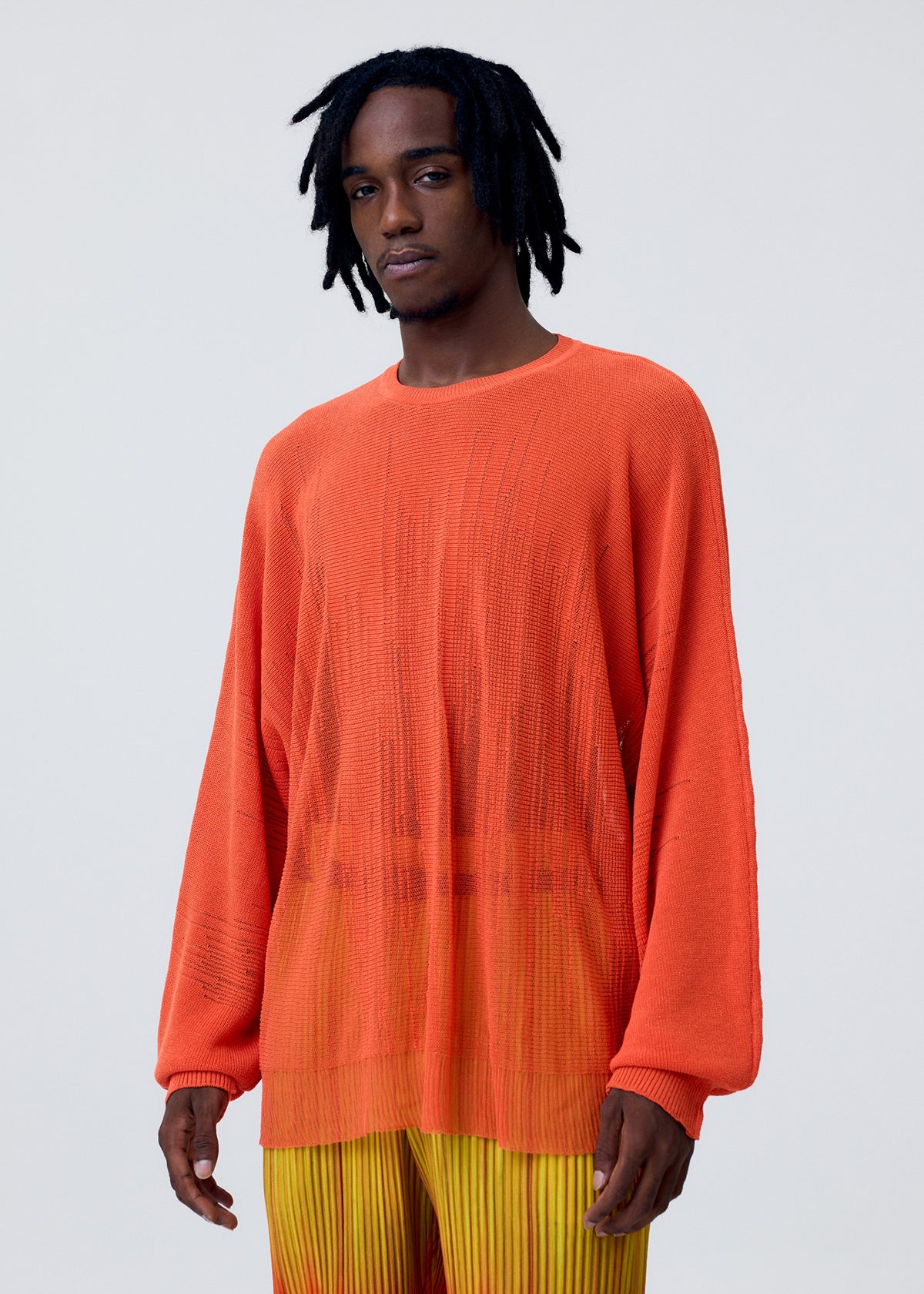 BRUSH CLOSE-UP KNIT、メンズ_ニット、着用画像3