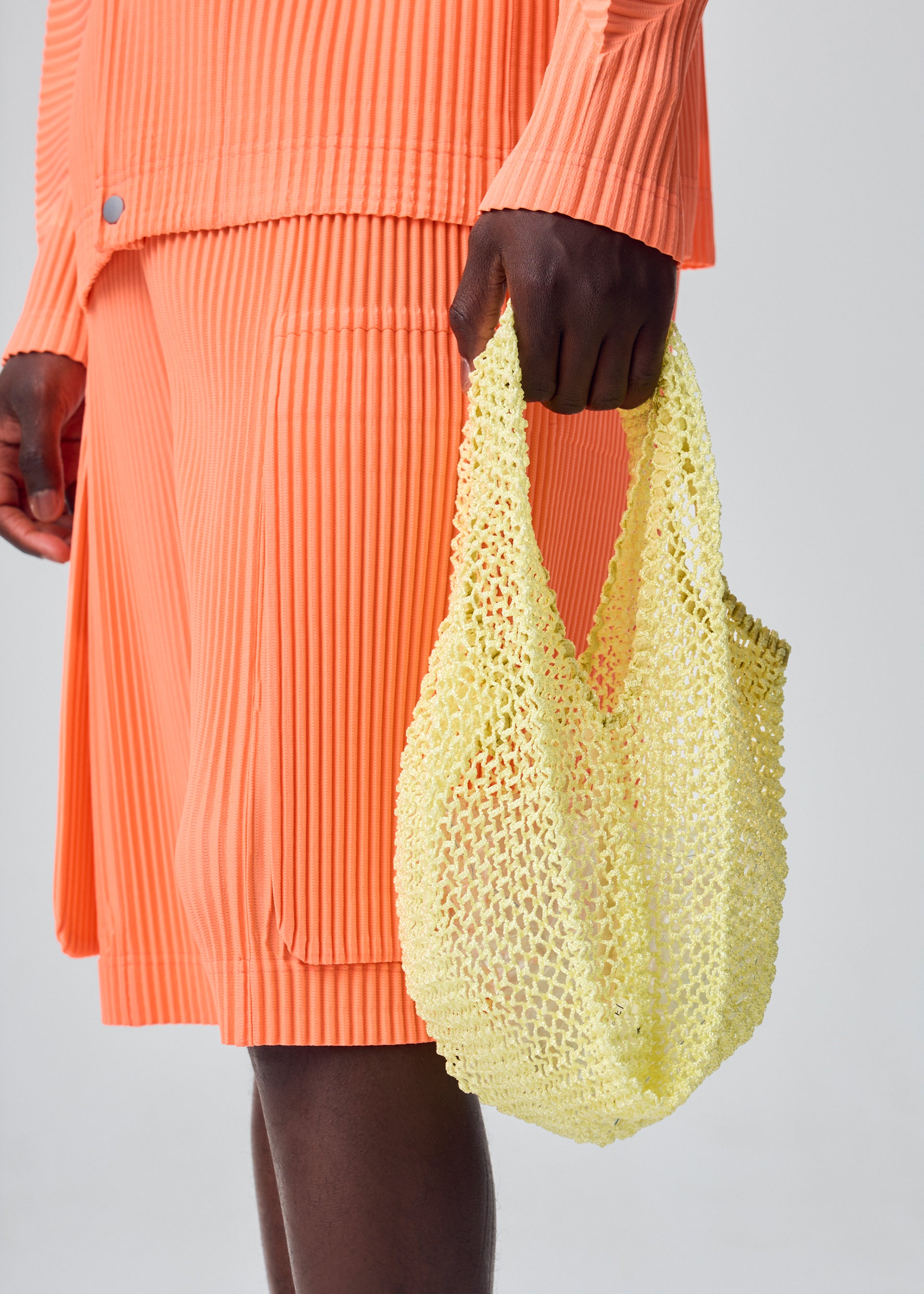 MESH PLEATS BAG – isseymiyake.com