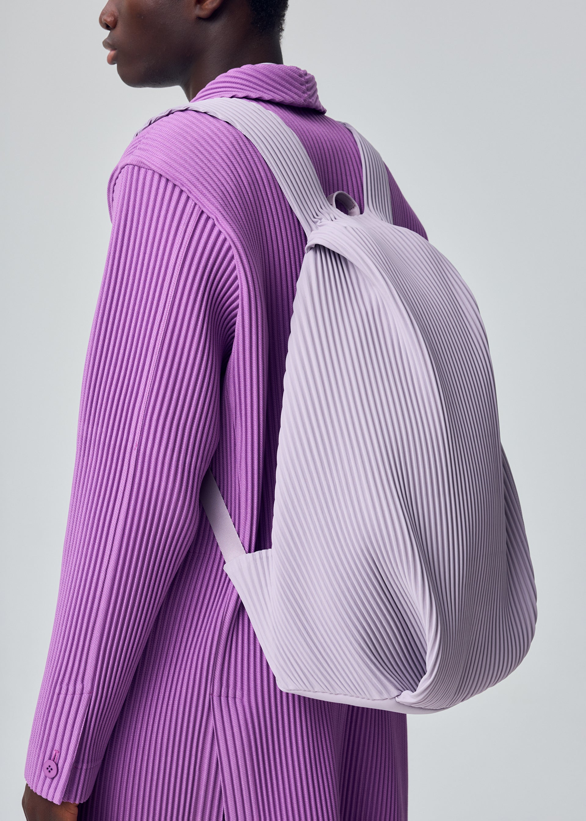 PLEATS BACKPACK – isseymiyake.com