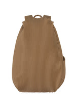 PLEATS BACKPACK、バッグ&財布_バックパック、カーキ