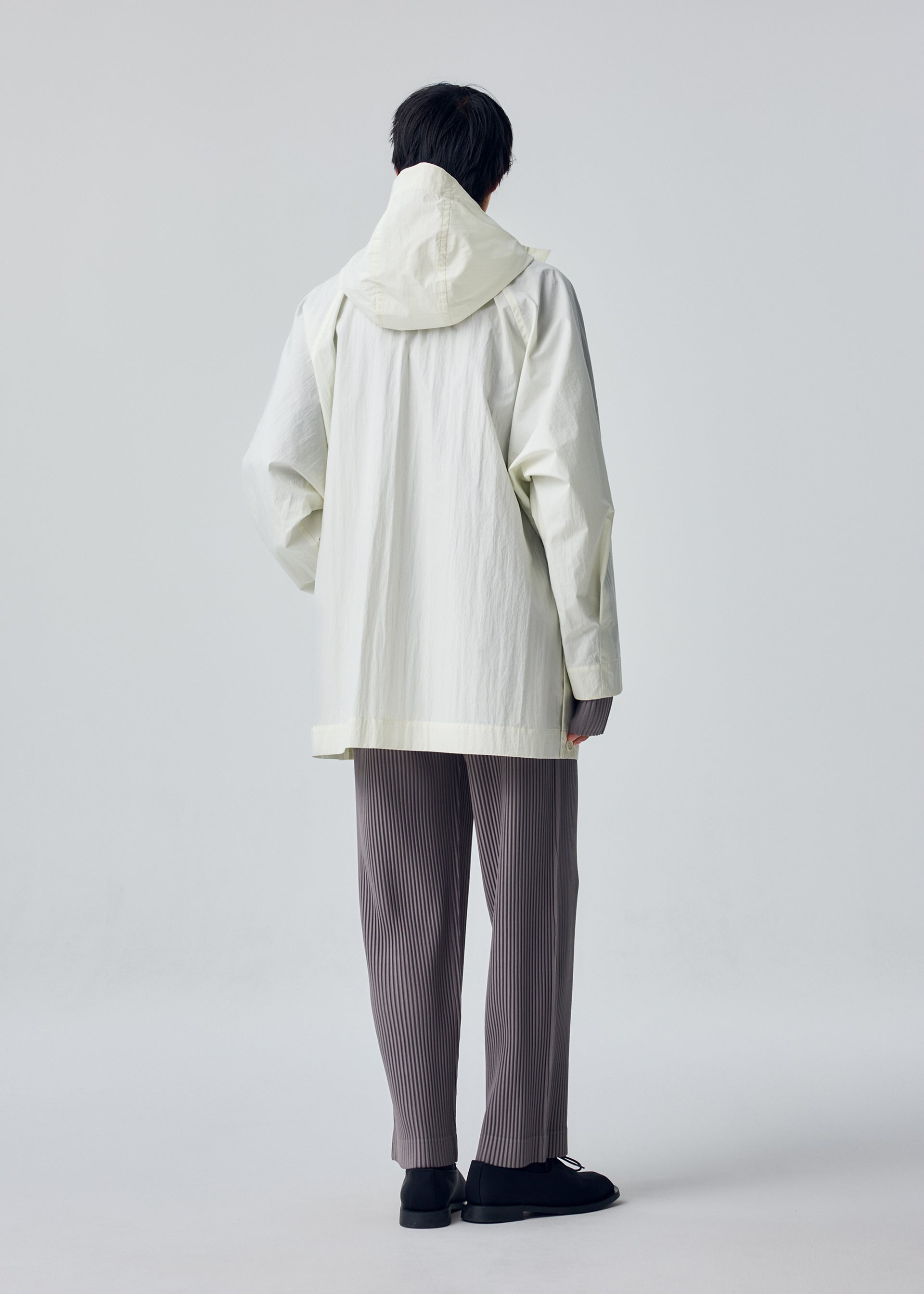 SLIT COAT – isseymiyake.com