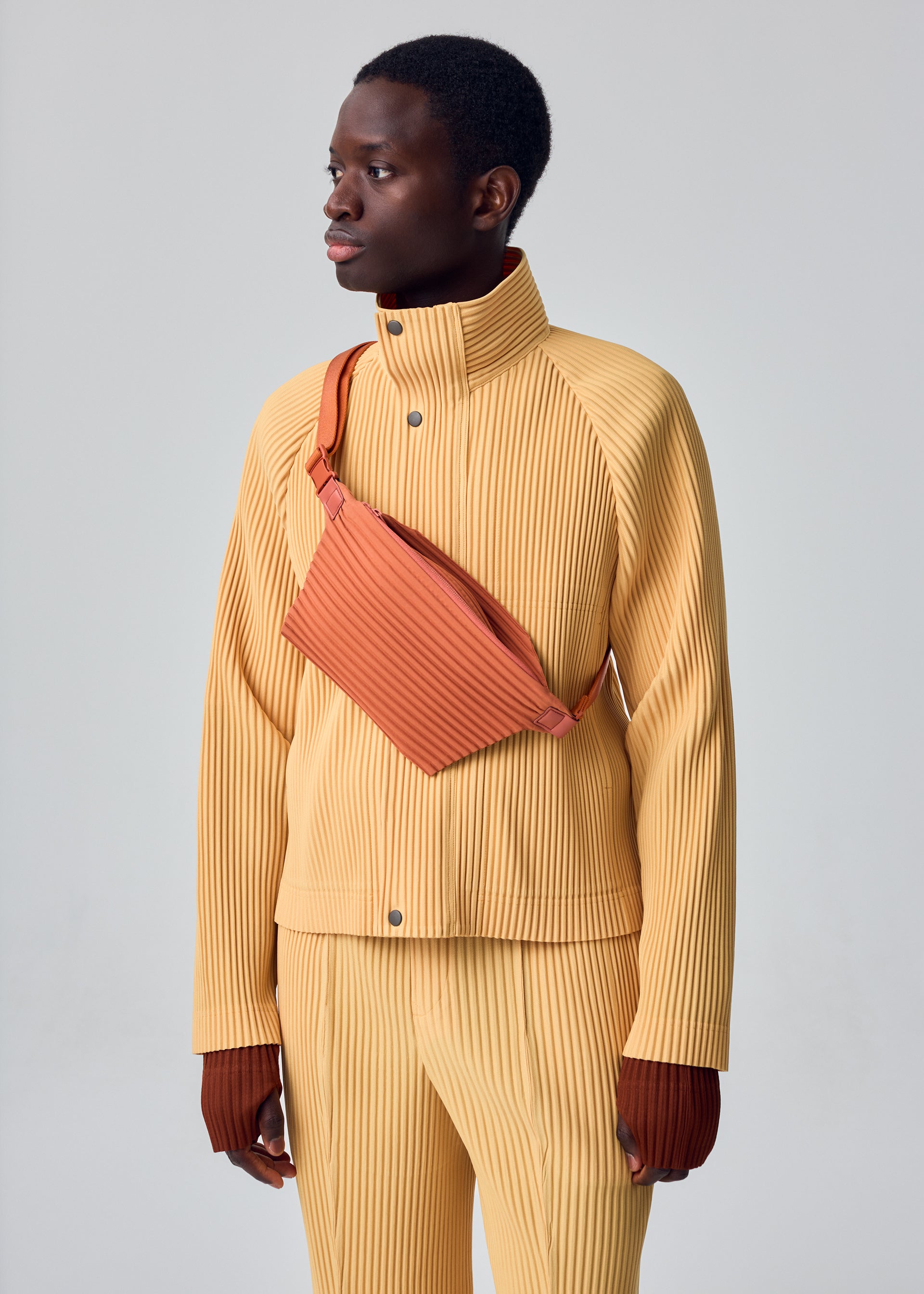 TAILORED PLEATS 1 – isseymiyake.com