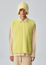 FLEECE PLEATS、メンズ_トップス_ベスト、着用画像3