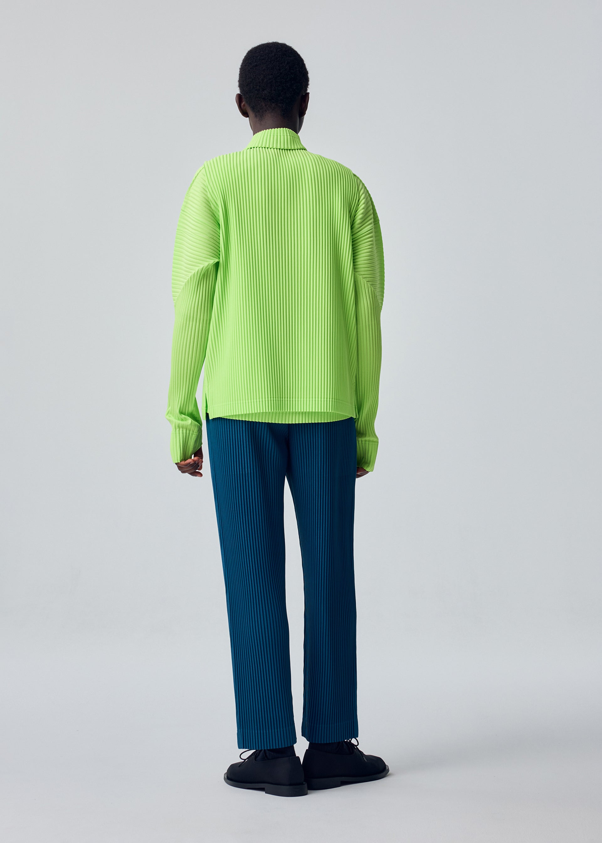 TAILORED PLEATS 1 – isseymiyake.com