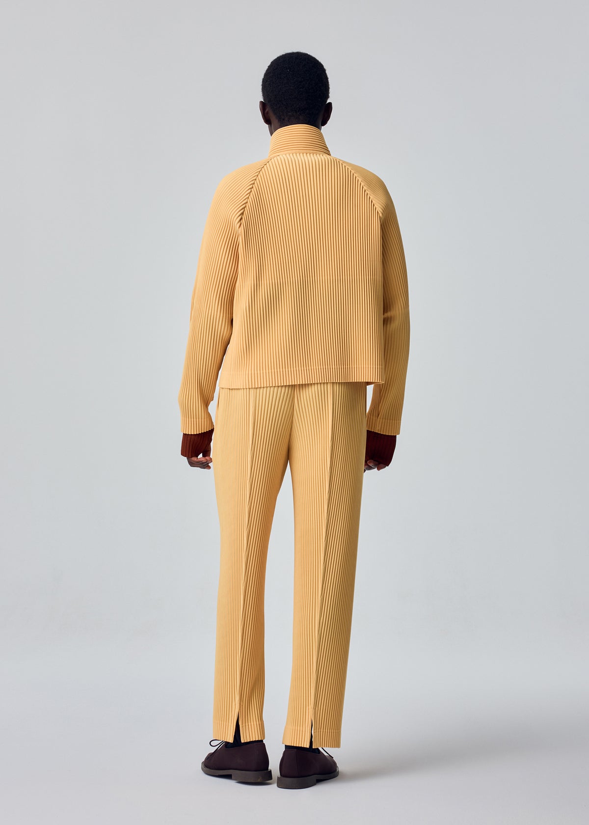 TAILORED PLEATS 1、メンズ_パンツ、着用画像2