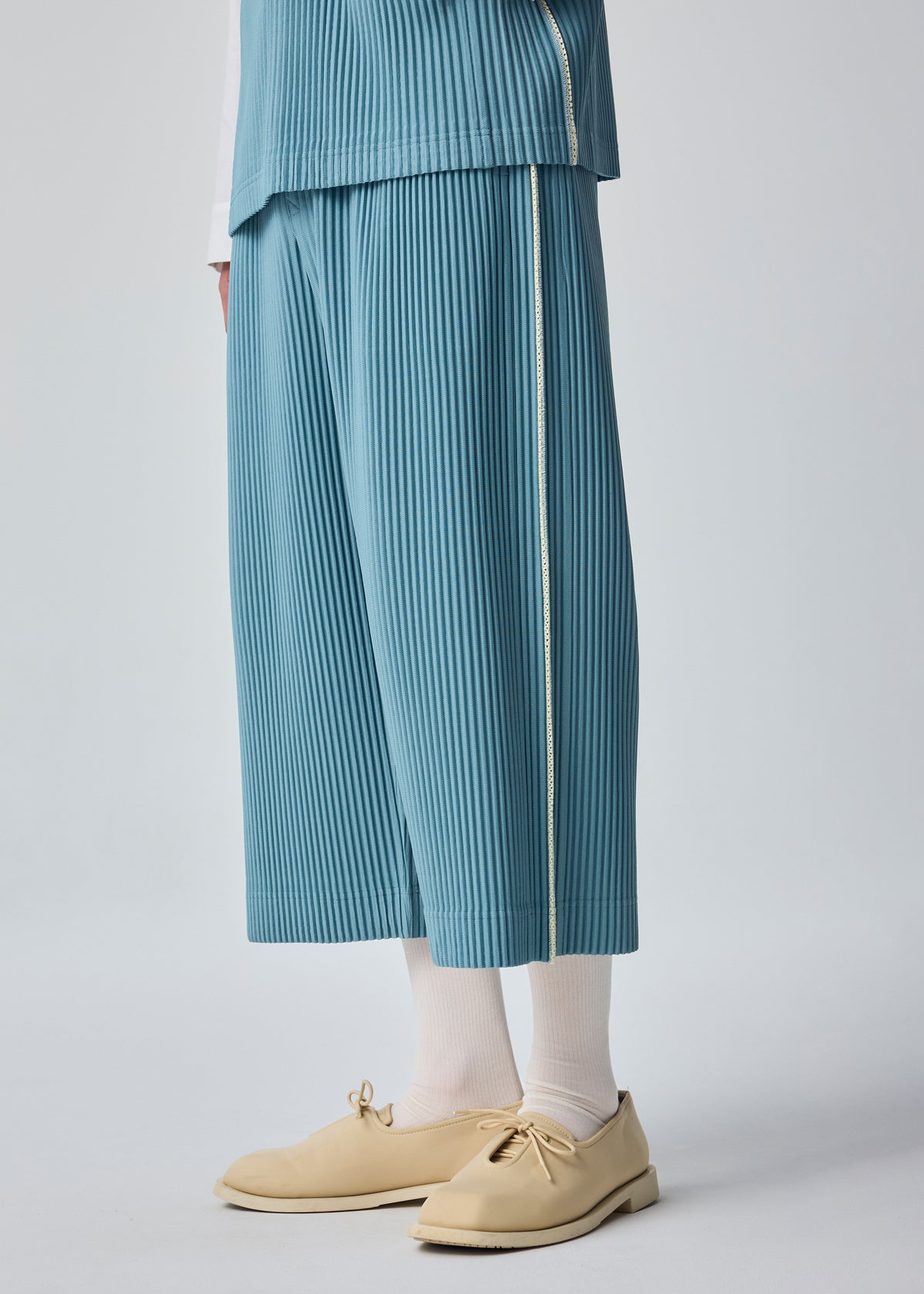 EMBROIDERY STRIPES、メンズ_パンツ、着用画像3